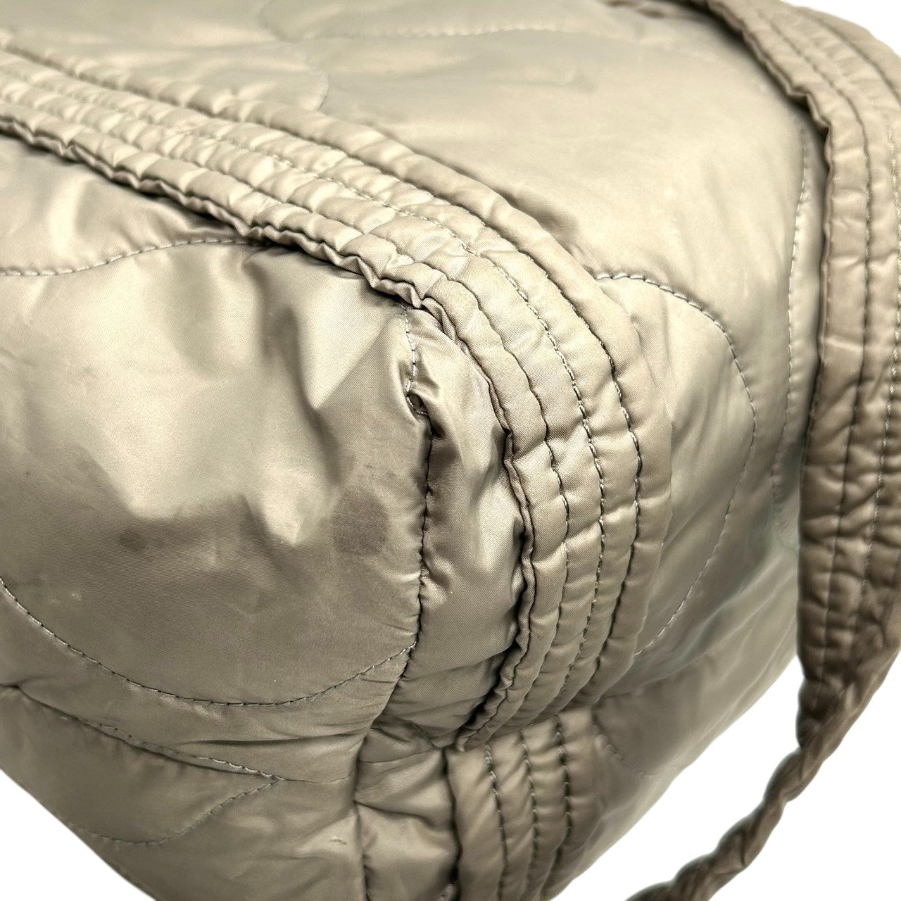 【美品】シーバイクロエ ジョイライダー トートバッグ ショルダーバッグ 2WAY キルティング ナイロン ロゴ A4収納可 大容量 斜め掛け可 軽量 レディース カジュアル フェミニン 通勤 通学 グリーン系 s97