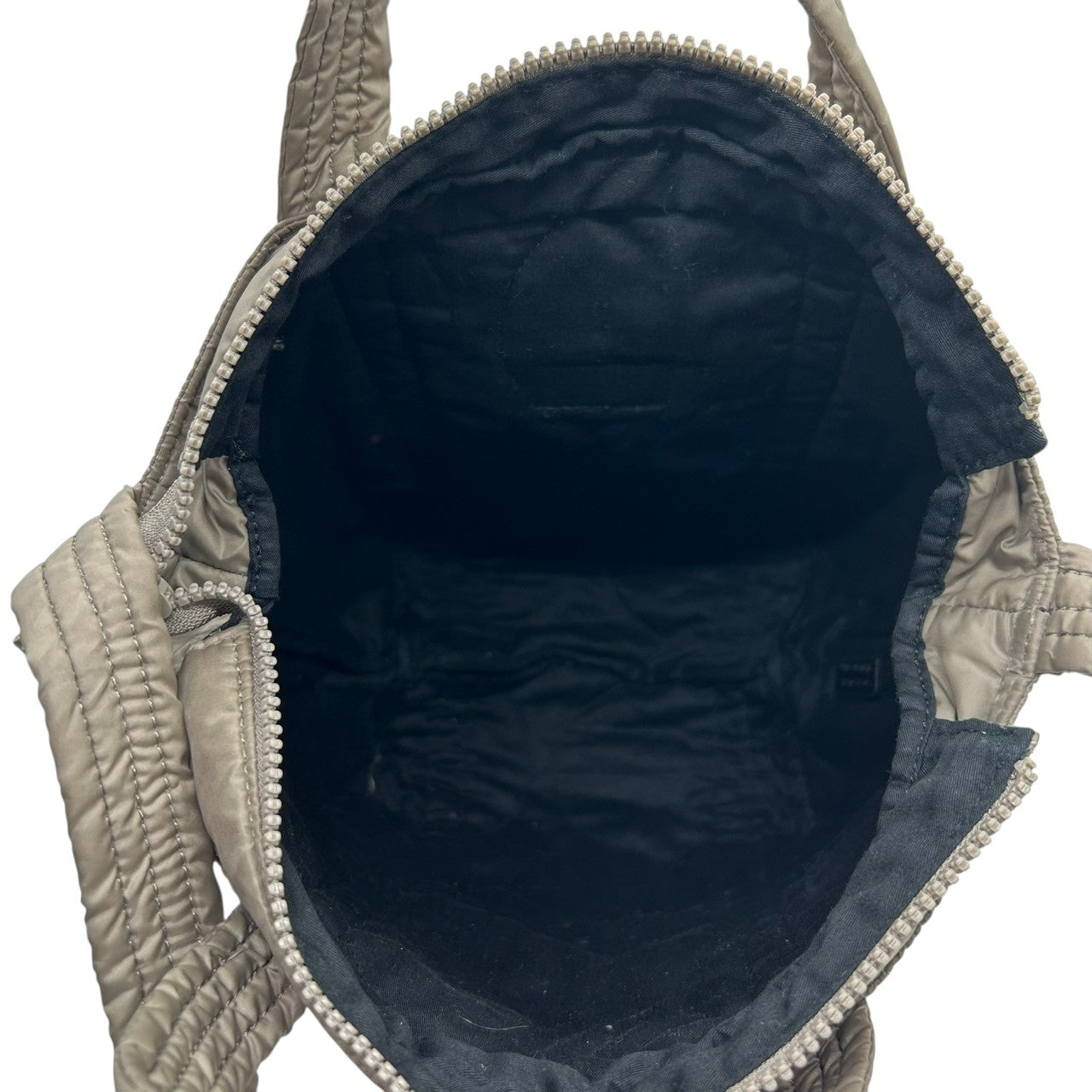 【美品】シーバイクロエ ジョイライダー トートバッグ ショルダーバッグ 2WAY キルティング ナイロン ロゴ A4収納可 大容量 斜め掛け可 軽量 レディース カジュアル フェミニン 通勤 通学 グリーン系 s97