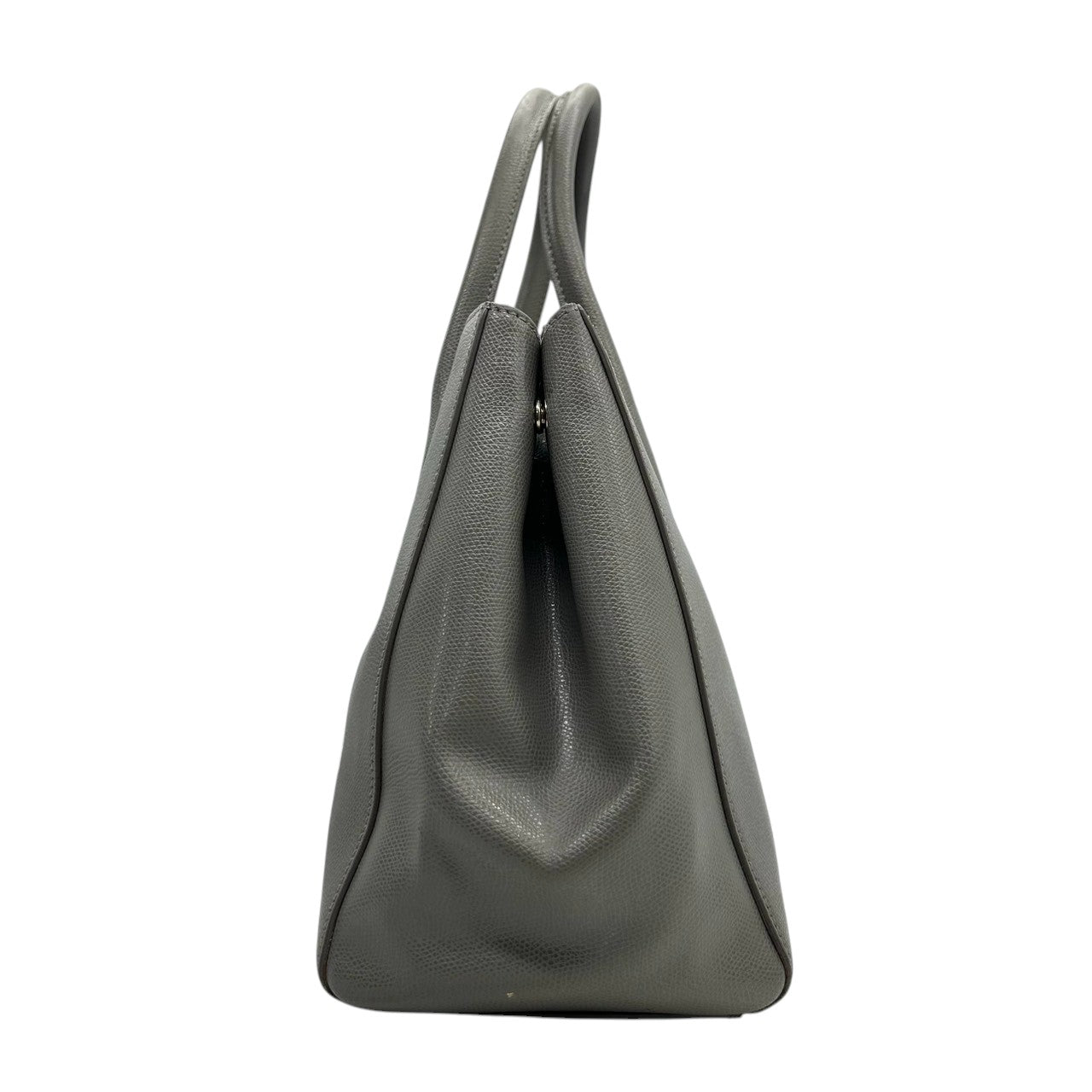 【美品】フルラ FURLA テッサ TESSA ハンドバッグ トートバッグ 自立可 A4収納可 レザー 本革 サフィアーノ グレー シルバー金具 プッシュロック レディース 通勤 通学 ビジネス フォーマル エレガント s70