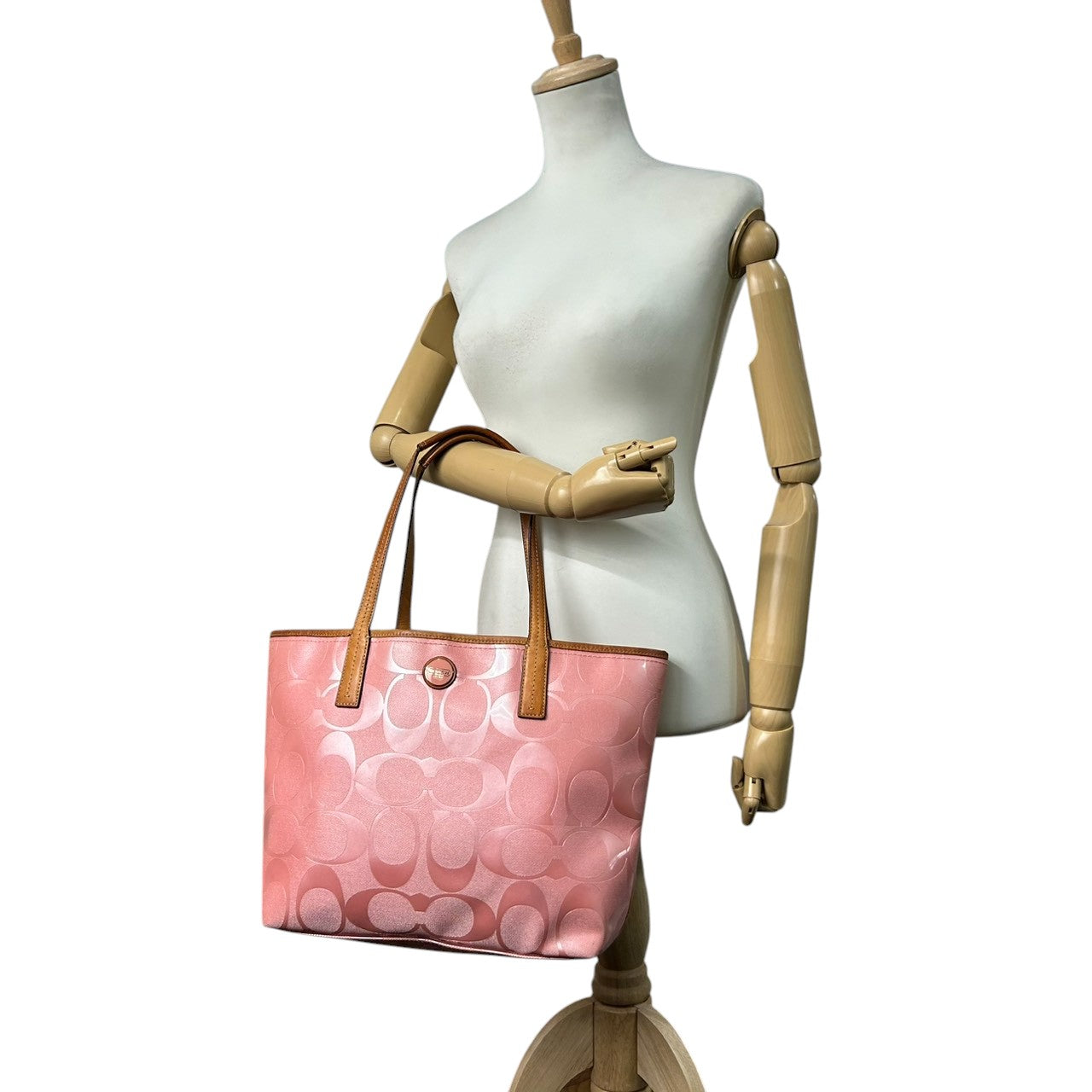 【美品】コーチ トートバッグ ハンドバッグ ワンショルダー F23621 A4収納可 シグネチャー PVC パテント レザー ピンク ブラウン レディース 大容量 軽量 通勤 通学 カジュアル フェミニン かわいい s80トートバッグ