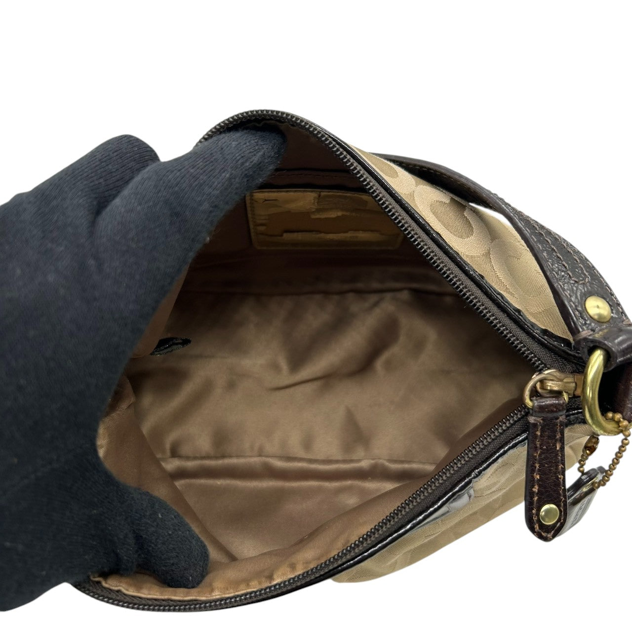 コーチ COACH ハンドバッグ アクセサリーポーチ ワンショルダー 43265 オプアート シグネチャー キャンバス パテント レザー ベージュ ダークブラウン レディース ホース&キャリッジ ゴールド金具 フェミニン エレガント クラシック s80