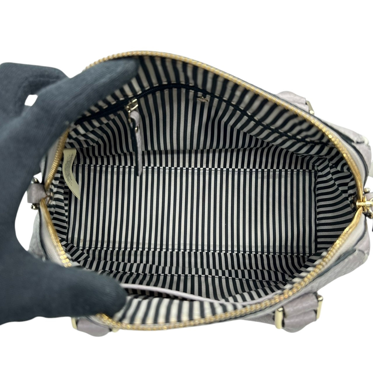 【美品】ケイトスペード 2WAY ハンドバッグ ショルダーバッグ 斜め掛け可 ミニボストン ドーム型 レザー パープル ラベンダー ゴールド金具 レディース エレガント フェミニン かわいい 通勤 デート 自立可 s41