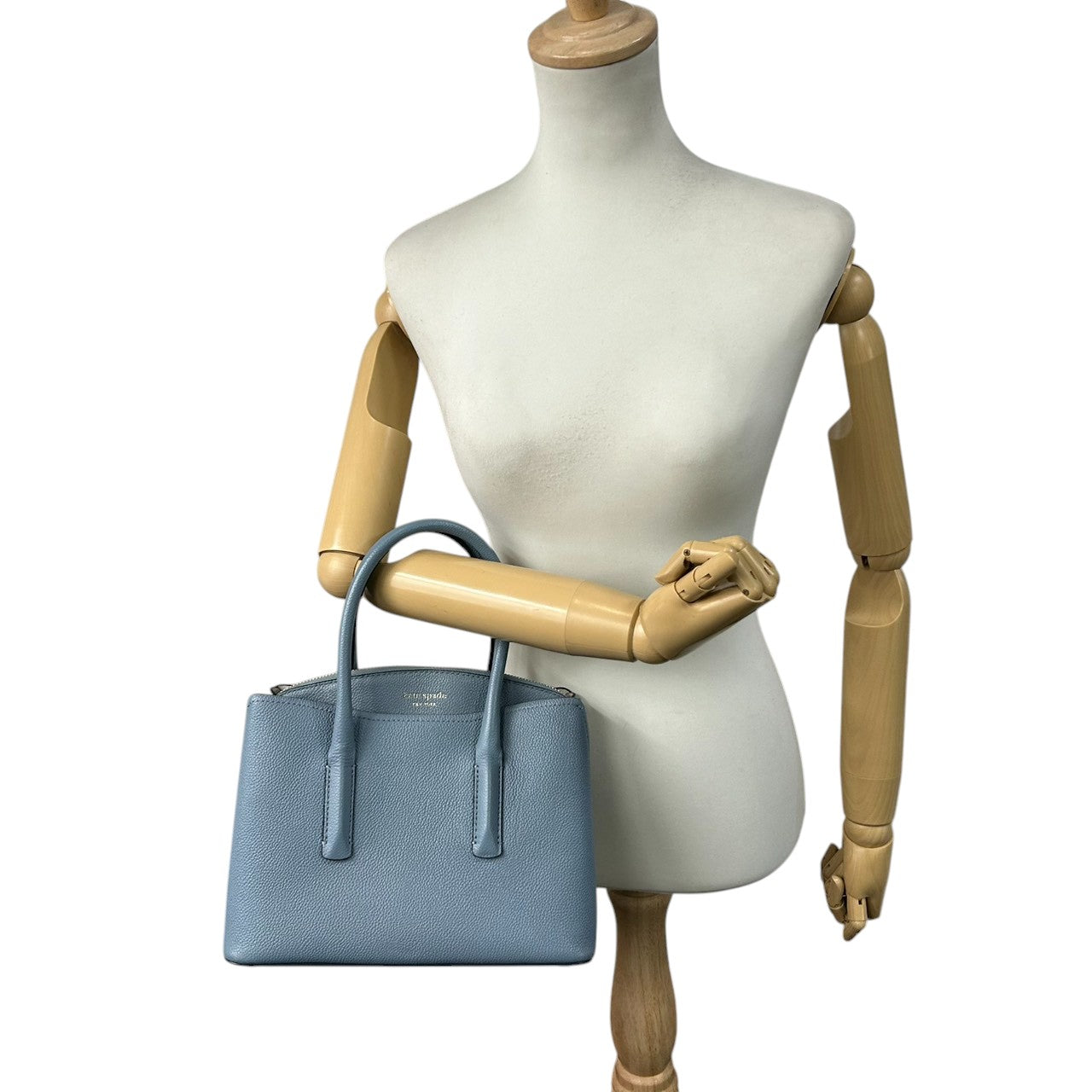 ケイトスペード ハンドバッグ トートバッグ レザー 本革 ペブルレザー ブルー くすみブルー ロゴプレート シルバー金具 レディース 通勤 通学 ビジネス フォーマル エレガント 大人かわいい 自立可 s70
