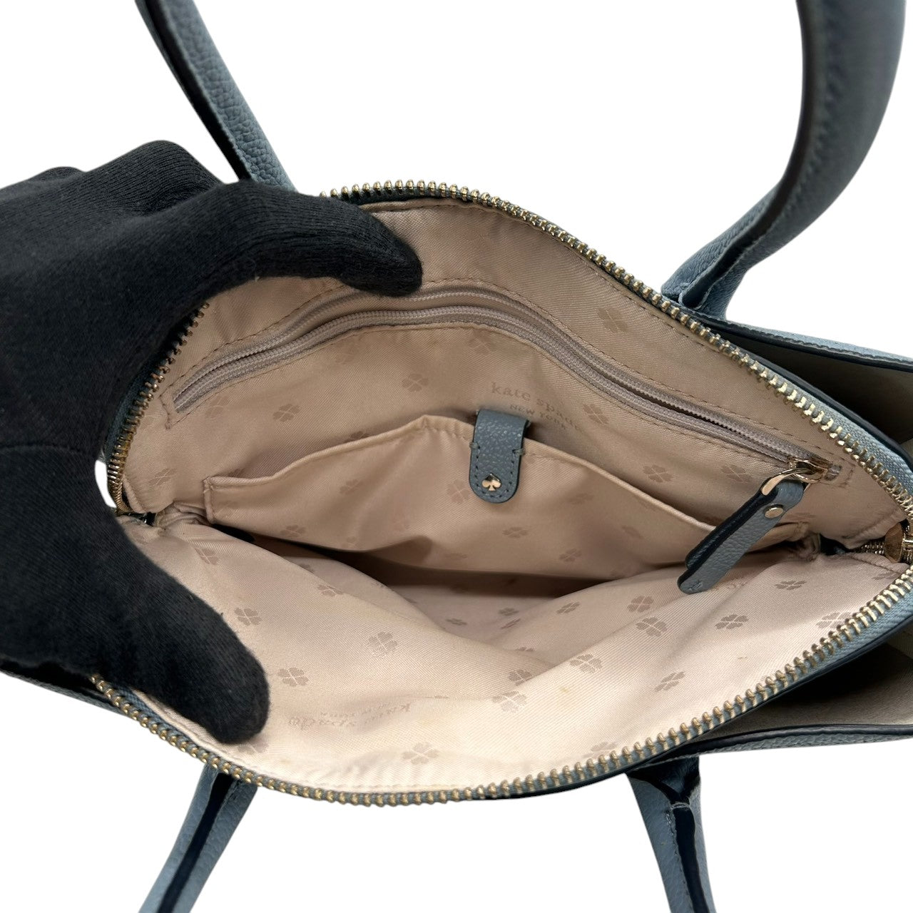 ケイトスペード ハンドバッグ トートバッグ レザー 本革 ペブルレザー ブルー くすみブルー ロゴプレート シルバー金具 レディース 通勤 通学 ビジネス フォーマル エレガント 大人かわいい 自立可 s70