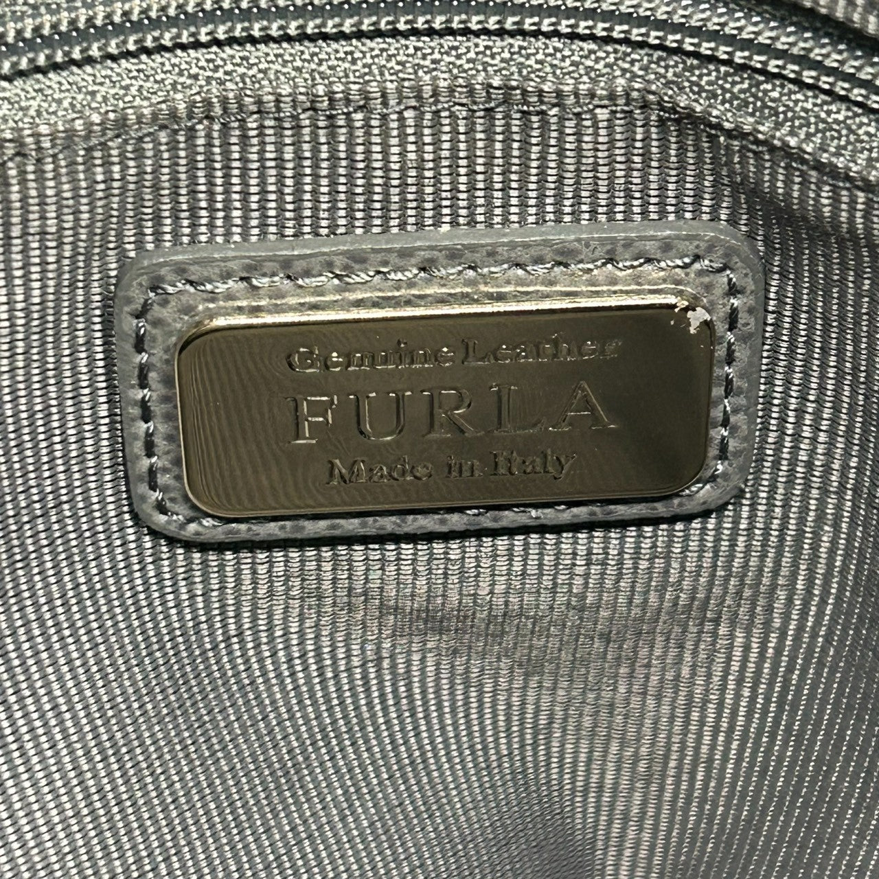 【訳あり】フルラ FURLA パイパー ハンドバッグ ドーム型 自立可 レザー サフィアーノ グレー ゴールド金具 カデナ 南京錠 レディース 通勤 通学 ビジネス フォーマル エレガント 上品 s77