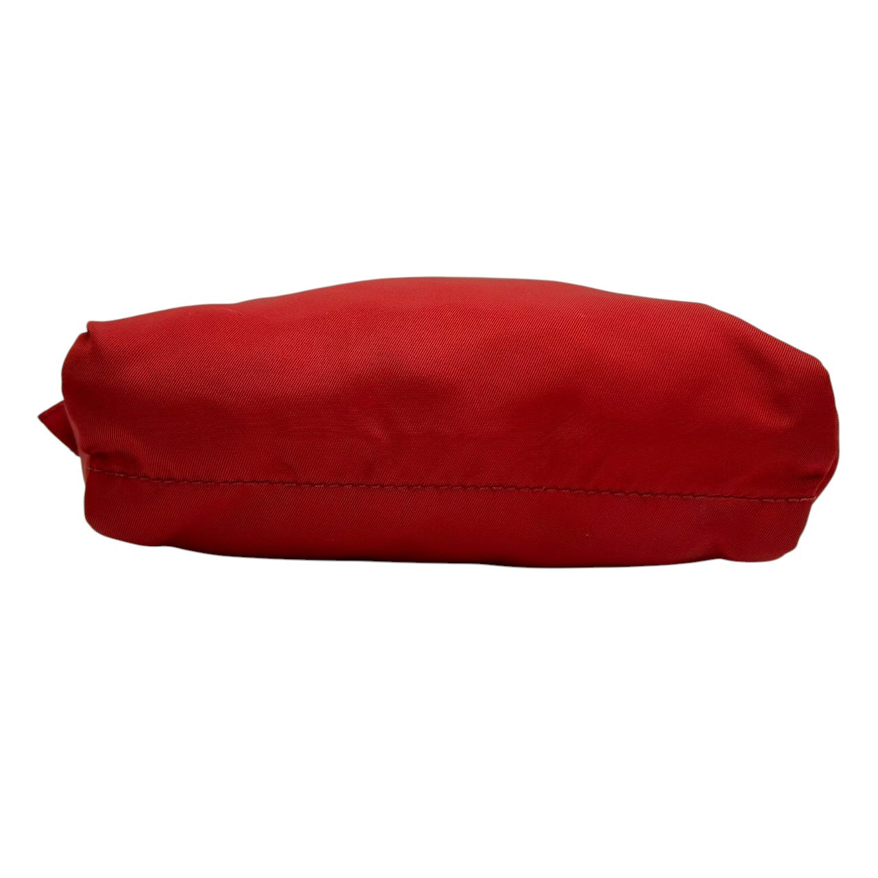 プラダ PRADA ポーチ 化粧ポーチ コスメポーチ 小物入れ 三角ロゴプレート トライアングルロゴ テスートナイロン レッド 赤 レディース コンパクト 定番 人気 おしゃれ かわいい ヴィンテージ s77