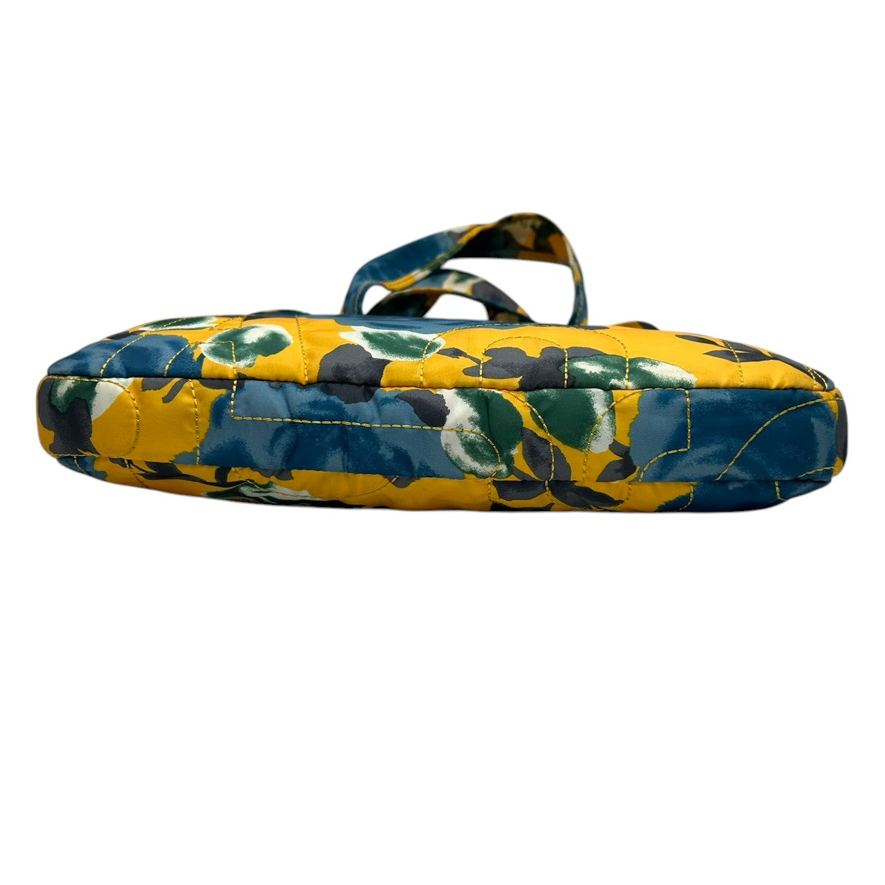 【美品】マークバイマークジェイコブス PCケース ビジネスバッグ 2WAY ショルダーバッグ 斜め掛け可 花柄 ナイロン イエロー A4収納可 ラップトップケース 13インチ 14インチ レディース ポップ おしゃれ s77