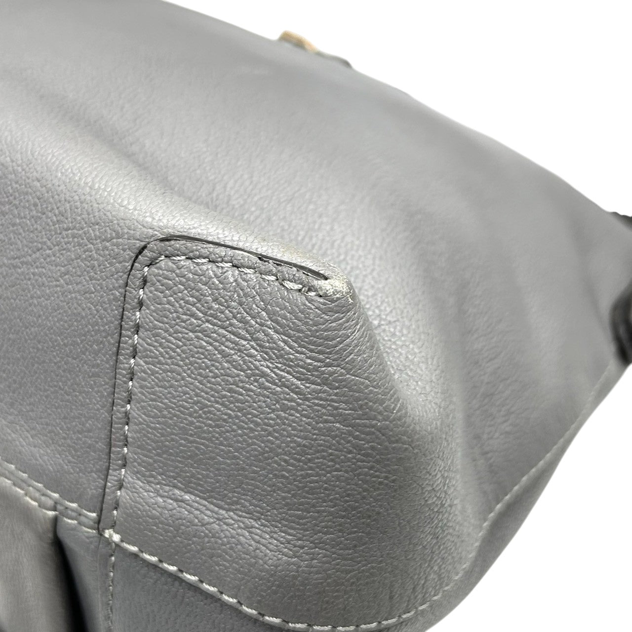 シーバイクロエ ジョアン JOAN 2WAY ショルダーバッグ ハンドバッグ 斜め掛け可 ワンショルダー レザー 本革 グレー Oリング キーチャーム タッセル ゴールド金具 レディース フェミニン カード付き s77