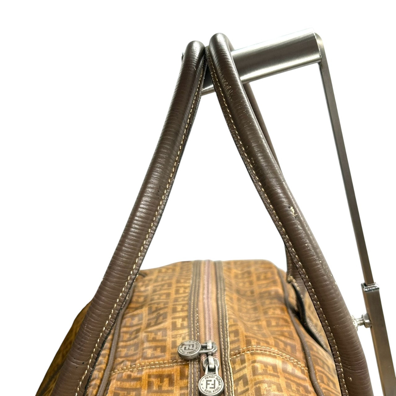 フェンディ FENDI ボストンバッグ 2WAY ショルダーバッグ ズッカ柄 FFロゴ PVC レザー ブラウン 大容量 旅行鞄 メンズ レディース ユニセックス ヴィンテージ クラシック オールドフェンディ 斜め掛け可 X3