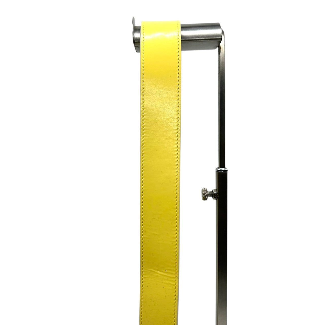 マークバイマークジェイコブス ショルダーバッグ ポシェット クロスボディ 斜め掛け可 サドル フラップ スタッズ エナメル パテントレザー イエロー シルバー金具 レディース コンパクト ポップ カジュアル フェミニン お出かけ デート s5