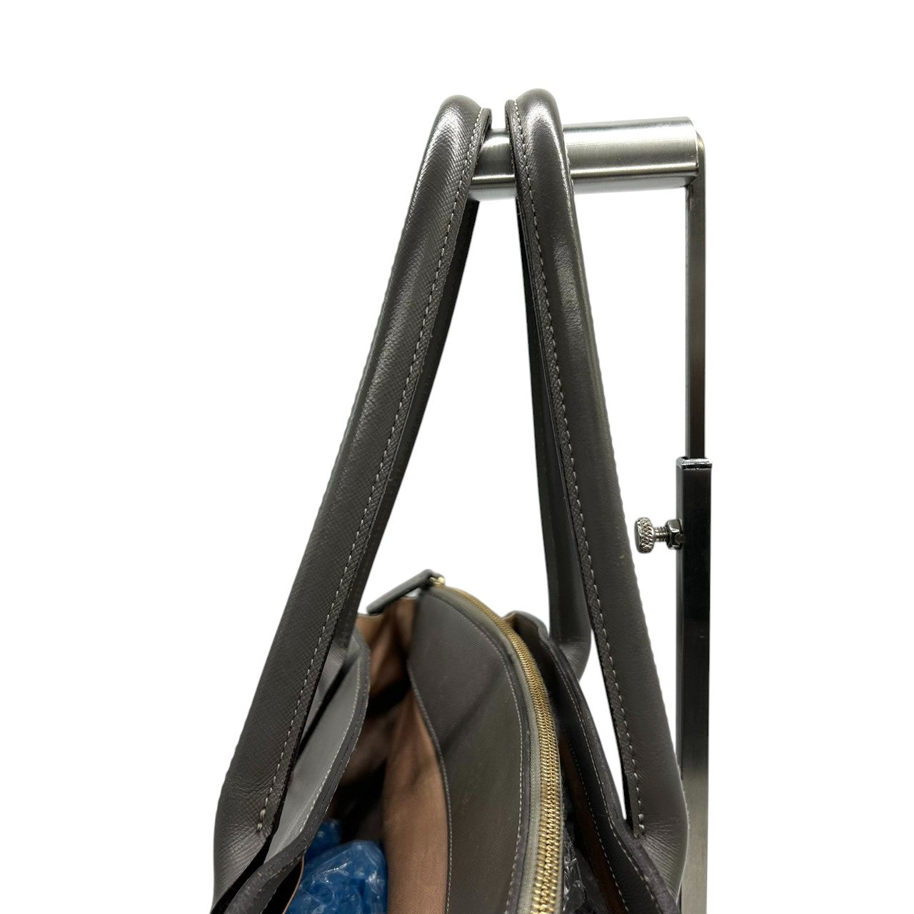 ランバンオンブルー トートバッグ ハンドバッグ ビジネスバッグ ショルダーバッグ A4収納可 肩掛け可 大容量 自立可 サフィアーノ調 PVC レザー グレー ゴールド金具 レディース 婦人 通勤 通学 オフィス フォーマル きれいめ 上品 エレガント s5