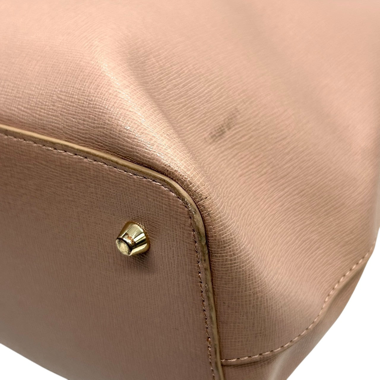 【美品】FURLA フルラ LINDA リンダ トートバッグ ハンドバッグ ビジネスバッグ A4収納可 肩掛け可 大容量 自立可 サフィアーノレザー 本革 ピンクベージュ レディース 婦人 オフィス フォーマル 上品 エレガント きれいめ シルバー金具 U9