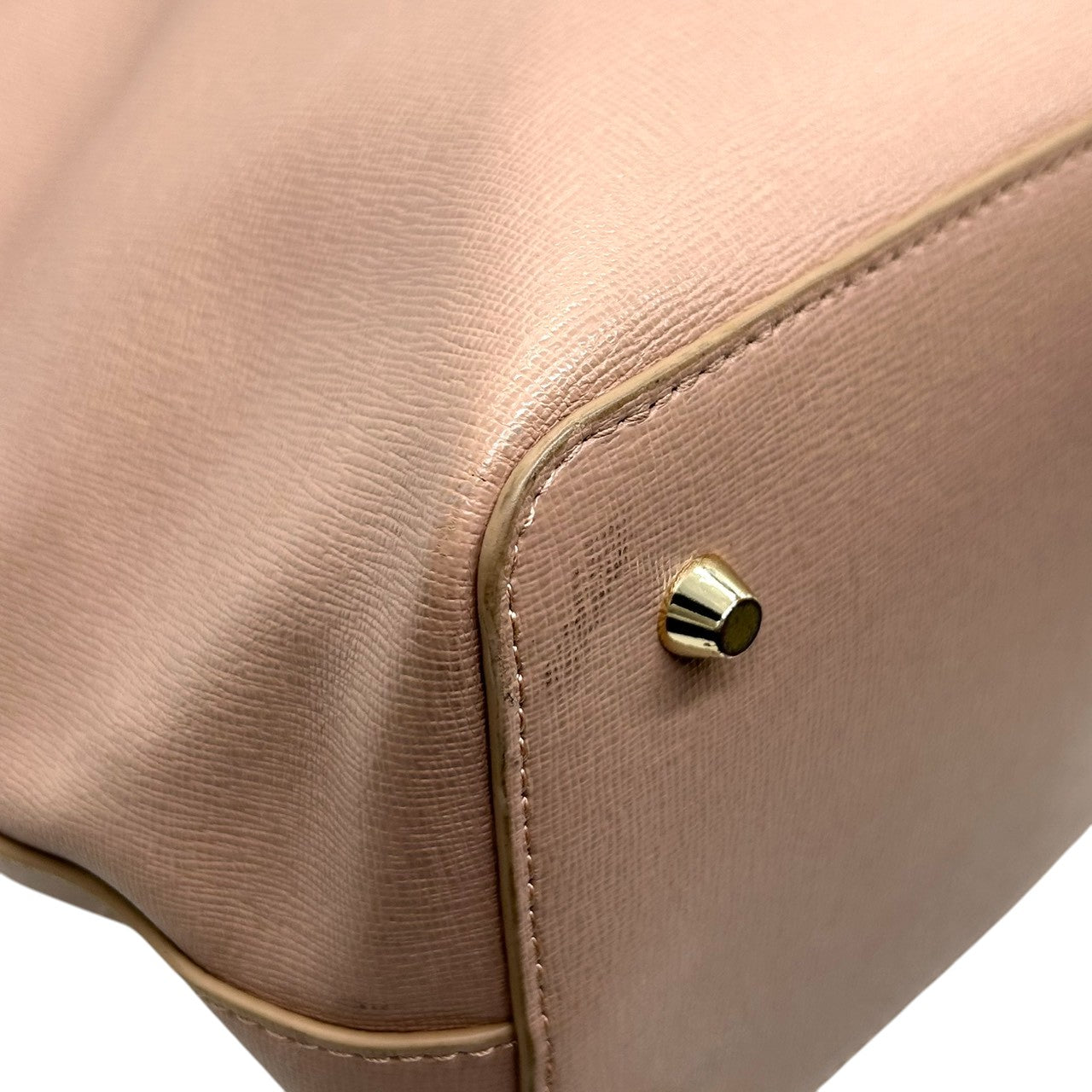 【美品】FURLA フルラ LINDA リンダ トートバッグ ハンドバッグ ビジネスバッグ A4収納可 肩掛け可 大容量 自立可 サフィアーノレザー 本革 ピンクベージュ レディース 婦人 オフィス フォーマル 上品 エレガント きれいめ シルバー金具 U9