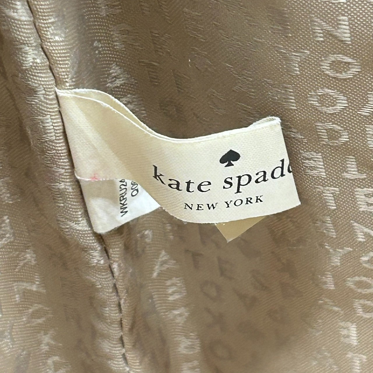 ケイトスペード トートバッグ ワンショルダー WKRU2441 A4収納可 肩掛け パテントレザー エナメル ドット柄 エンボス ブラック 黒 リボン レディース カジュアル フェミニン 通勤 通学 かわいい おしゃれ s82