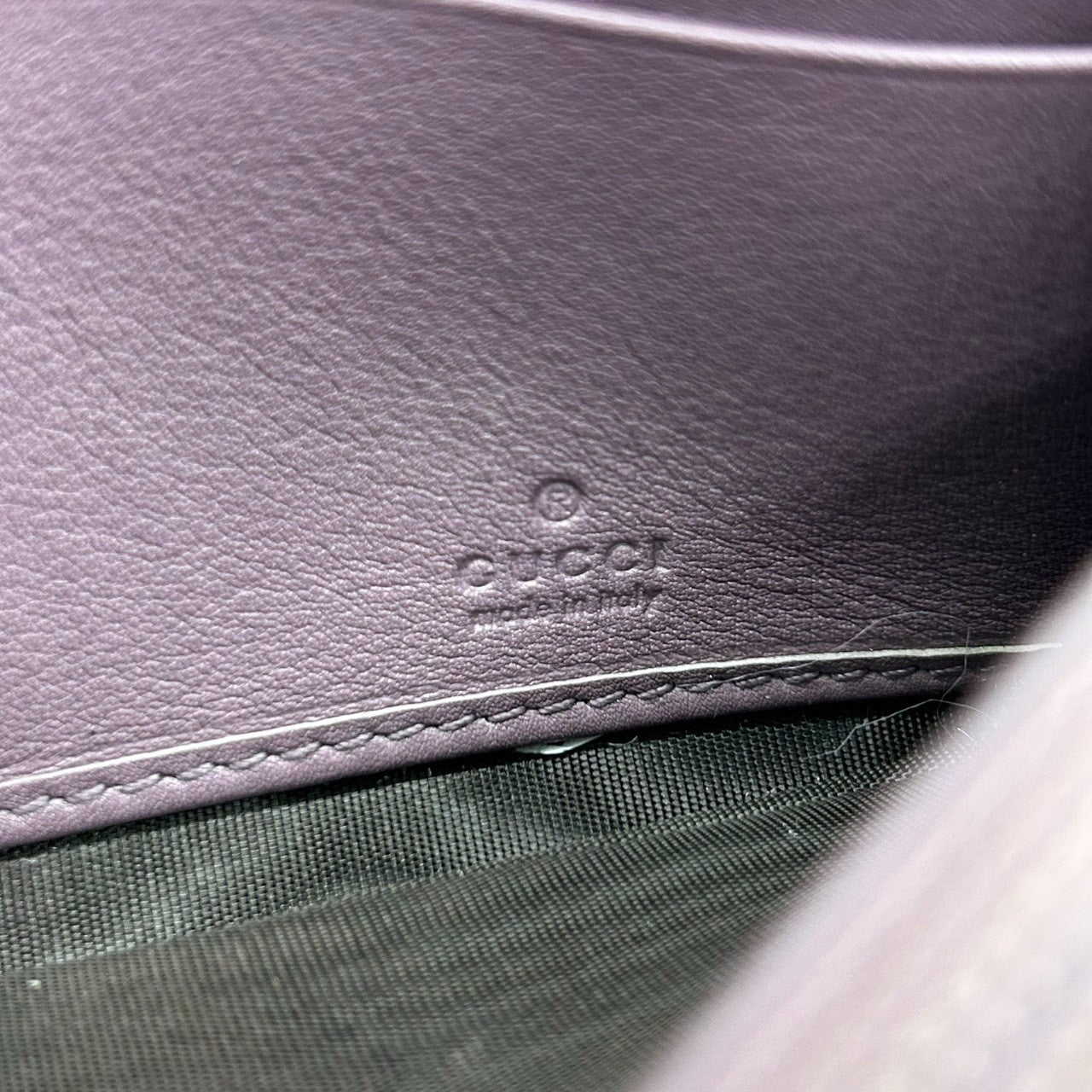 グッチ GUCCI マイクログッチシマ アビー Dリング Wホック 長財布 ウォレット パテントレザー エナメル ブラウン GGエンボス レディース メンズ ユニセックス 大容量 収納豊富 ラグジュアリー w6