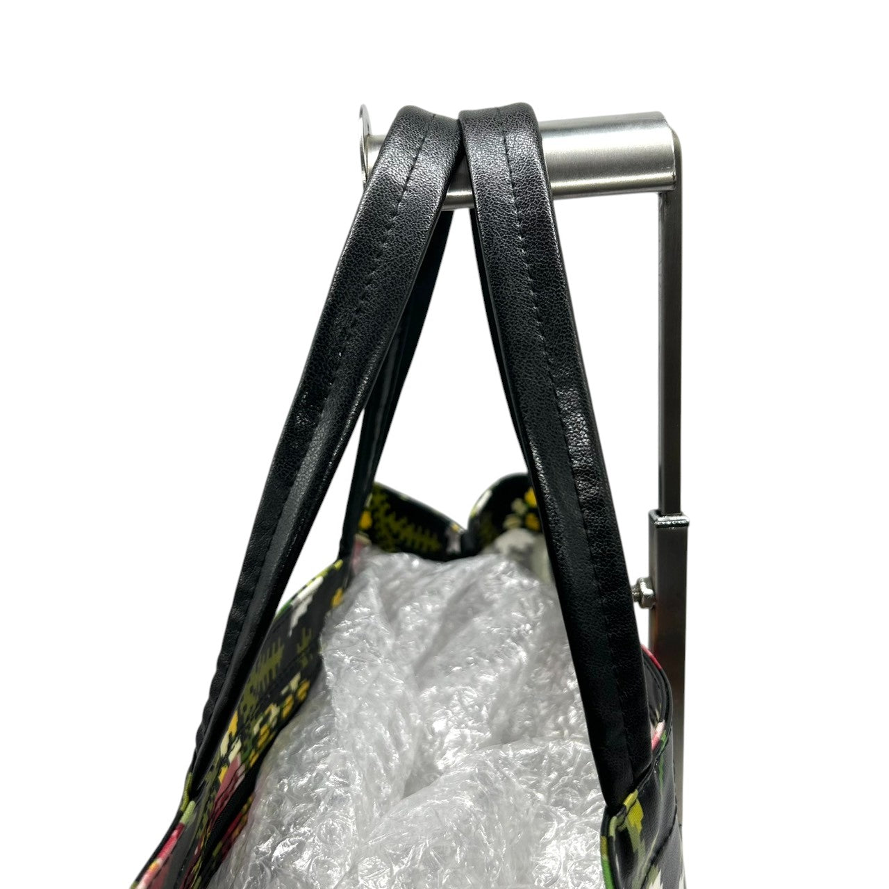 【新品同様】フェイラー FEILER トートバッグ ハンドバッグ PVCコーティング ビニール 花柄 フラワー 植物柄 総柄 シュニール織柄 軽量 雨に強い ブラック 黒 マルチカラー エレガント 上品 ショッピング 買い物 お出かけ レディース 鞄 s92