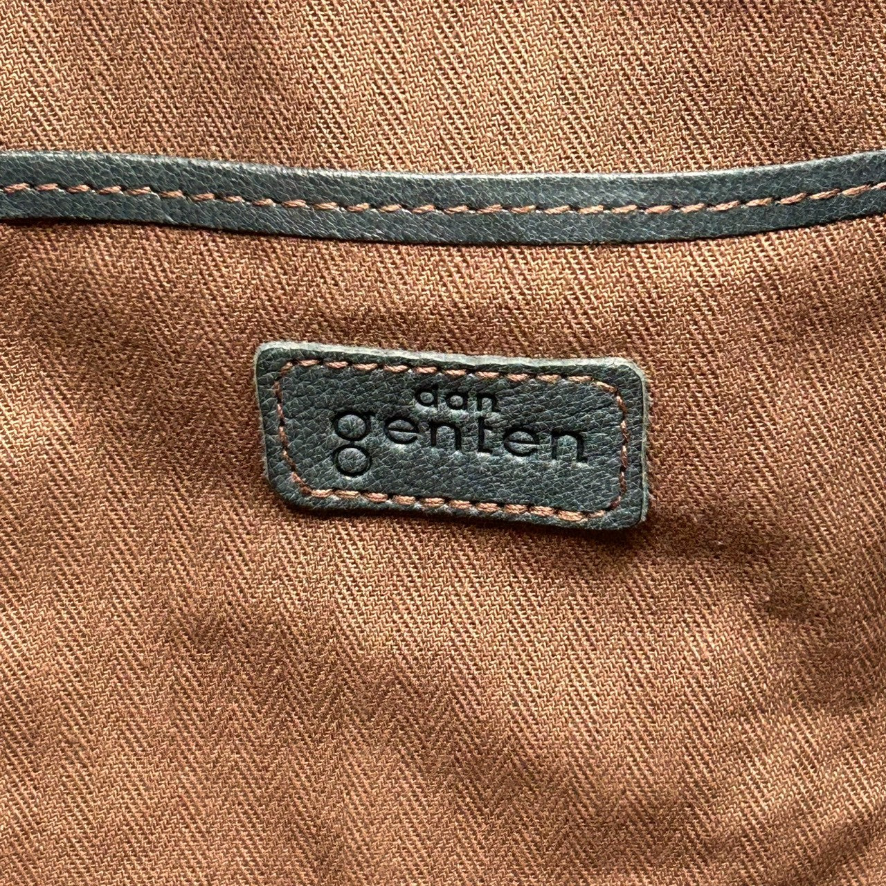 ダン ゲンテン dan genten トートバッグ ビジネスバッグ ブリーフケース レザー 本革 ネイビー 紺 A4収納可 大容量 PC収納 通勤 通学 ヴィンテージ感 エイジング 経年変化 メンズ レディース ユニセックス 鞄 かばん s92