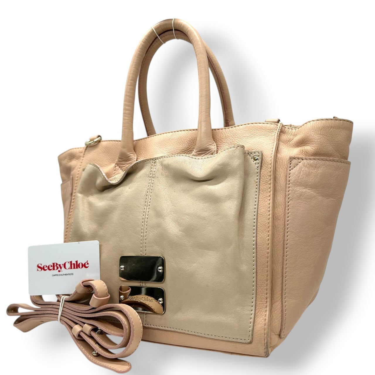 シーバイクロエ See By Chloé 2WAY ショルダーバッグ ハンドバッグ 斜め掛け可 レザー 本革 ベージュ ピンク バイカラー ロゴプレート ゴールド金具 ギャランティカード付 カジュアル お出かけ 旅行 レディース 鞄 かばん s92
