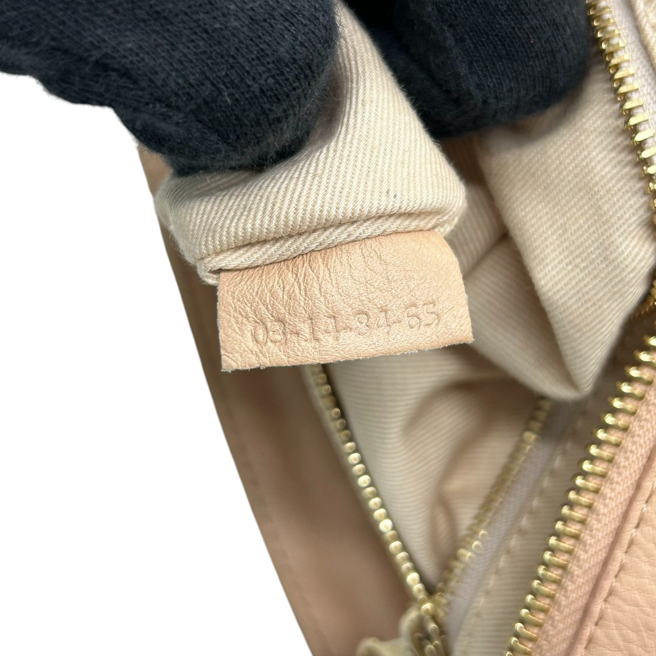 シーバイクロエ See By Chloé 2WAY ショルダーバッグ ハンドバッグ 斜め掛け可 レザー 本革 ベージュ ピンク バイカラー ロゴプレート ゴールド金具 ギャランティカード付 カジュアル お出かけ 旅行 レディース 鞄 かばん s92