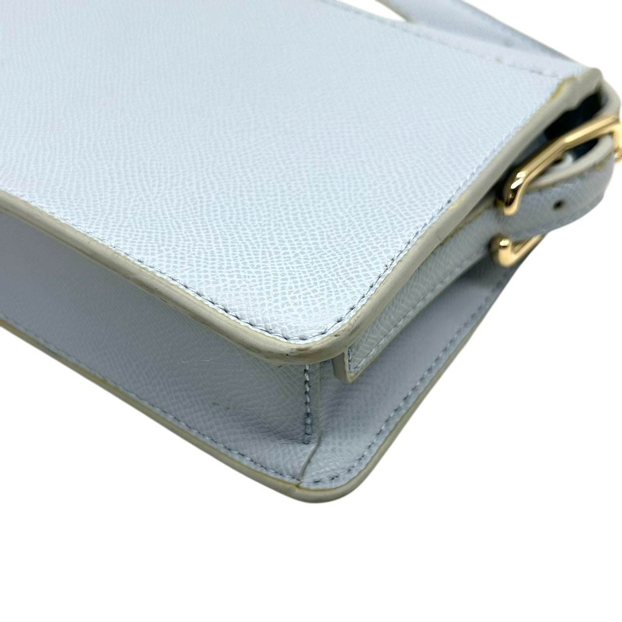 【美品】トミーヒルフィガー TOMMY HILFIGER ショルダーバッグ ポシェット 斜め掛け可 サフィアーノ レザー 本革 ライトブルー 水色 ゴールド金具 レディース シンプル カジュアル お出かけ デート s93