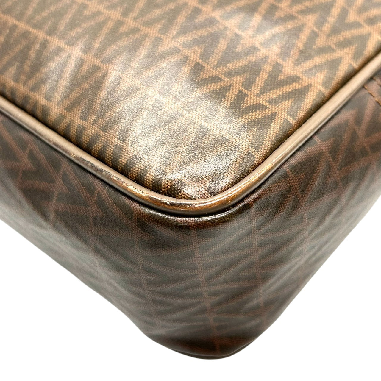 マリオヴァレンティノ MARIO VALENTINO マリオバレンチノ セカンドバッグ ポーチ Vロゴ 総柄 モノグラム PVC レザー 本革 ブラウン 茶色 メンズ 紳士 レディース 婦人 ユニセックス 男女兼用 ヴィンテージ オールド イタリア製 s93