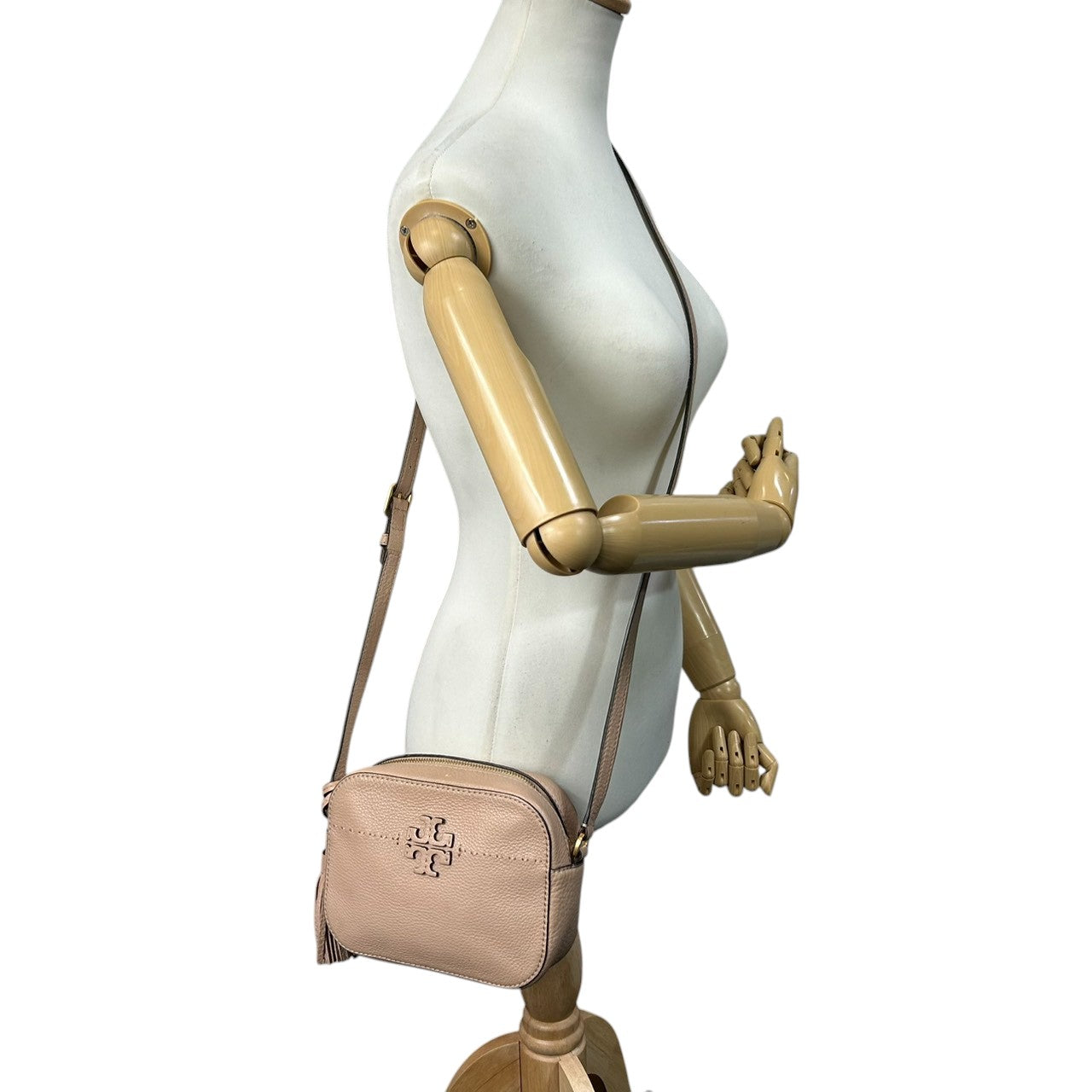 【極美品】トリーバーチ マックグロー ショルダーバッグ カメラバッグ ポシェット 斜め掛け可 カメラバッグ レザー 本革 ピンクベージュ レディース ダブルT ロゴ TORY BURCH McGraw クロスボディ ミニバッグ スクエア s94