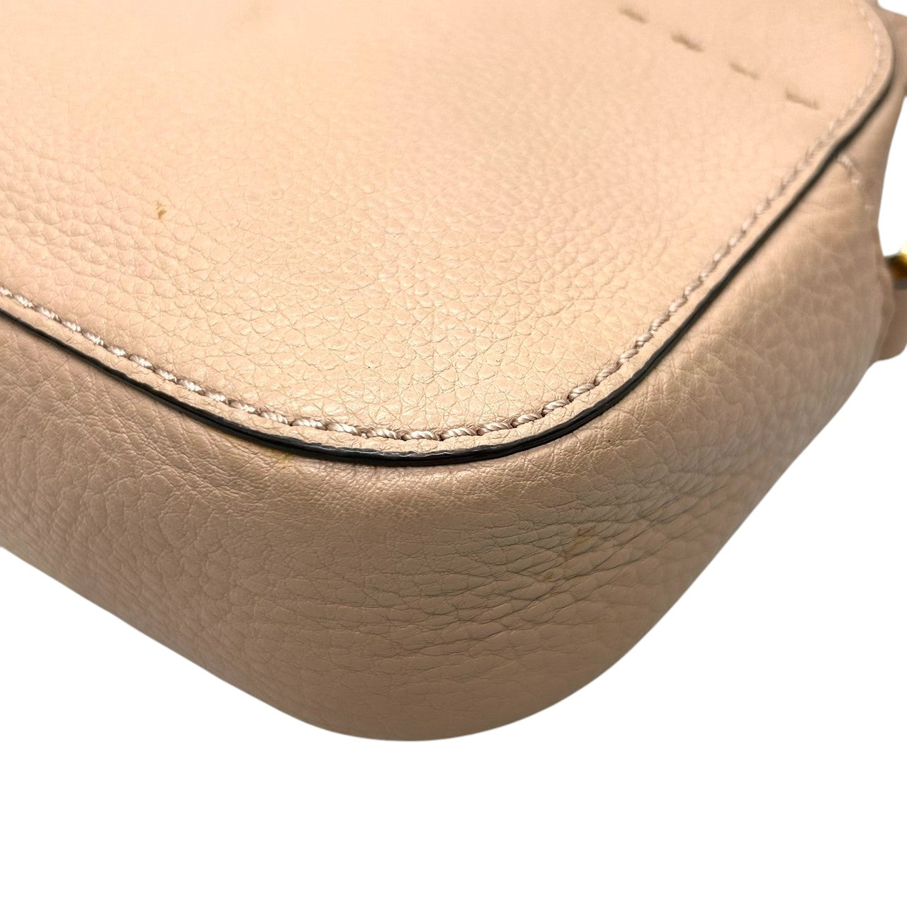 【極美品】トリーバーチ マックグロー ショルダーバッグ カメラバッグ ポシェット 斜め掛け可 カメラバッグ レザー 本革 ピンクベージュ レディース ダブルT ロゴ TORY BURCH McGraw クロスボディ ミニバッグ スクエア s94