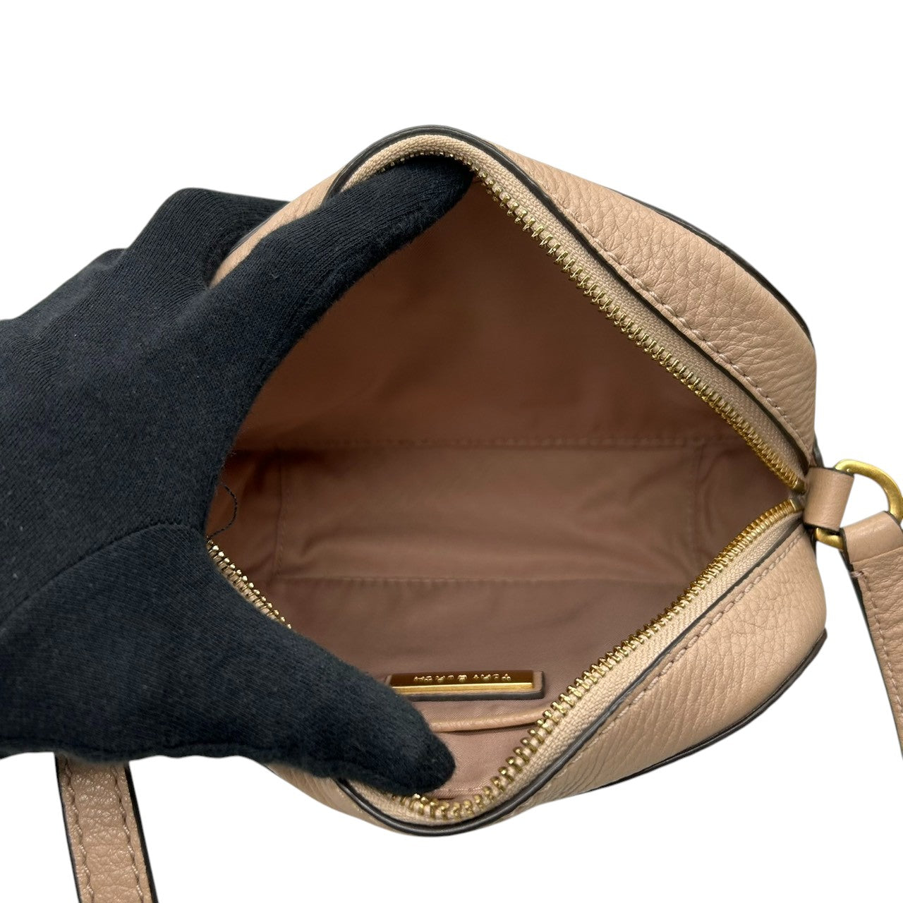 【極美品】トリーバーチ マックグロー ショルダーバッグ カメラバッグ ポシェット 斜め掛け可 カメラバッグ レザー 本革 ピンクベージュ レディース ダブルT ロゴ TORY BURCH McGraw クロスボディ ミニバッグ スクエア s94