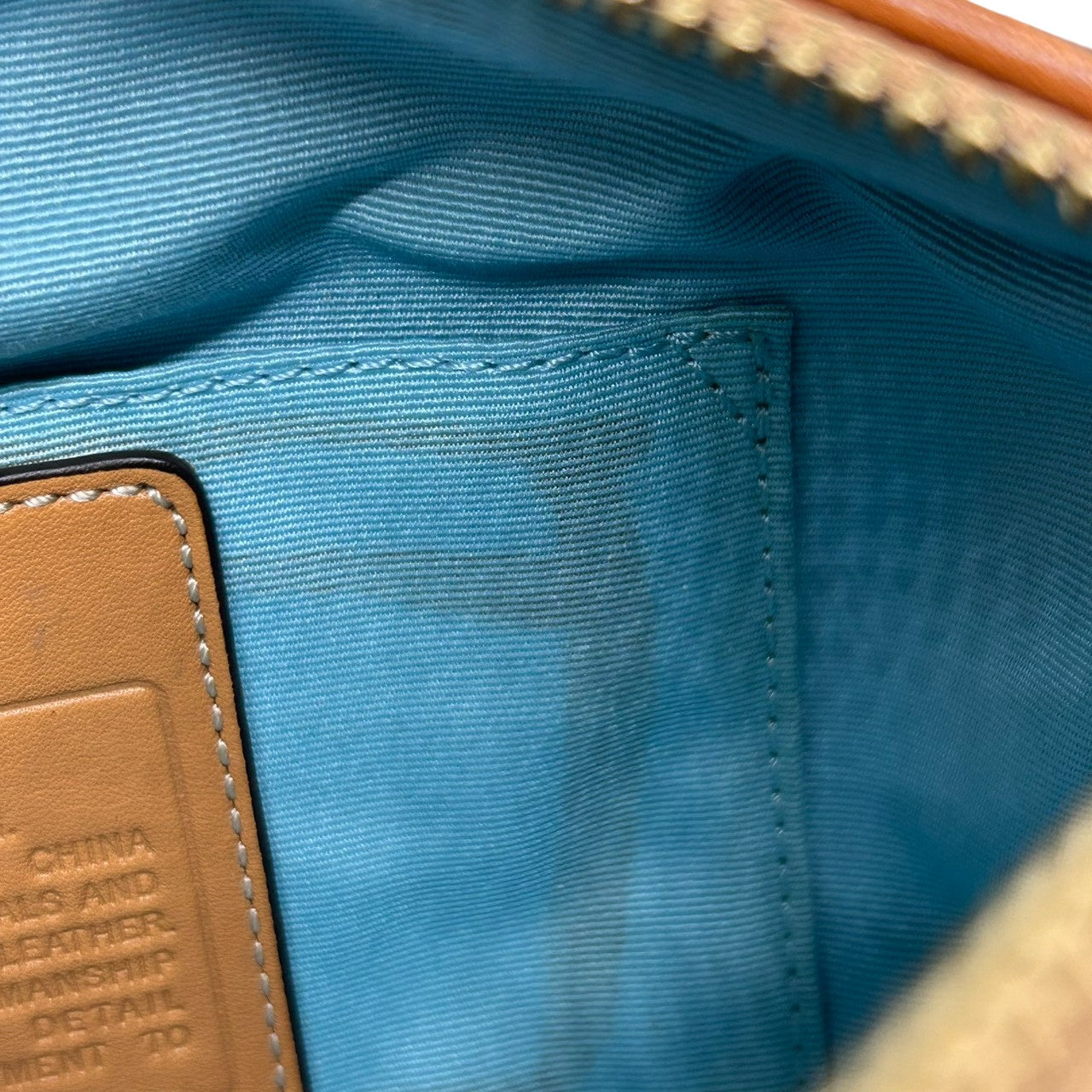 コーチ COACH タッターソール チェック柄 アクセサリーポーチ ハンドバッグ ミニバッグ 41879 マルチカラー PVC レザー 本革 ホワイト クリーム 系 馬車ロゴ ホースアンドキャリッジ 軽量 ランチトート サブバッグ レディース s2