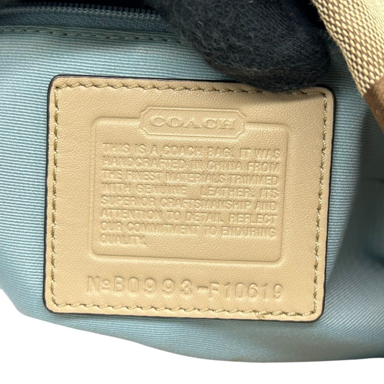 【美品】コーチ COACH ゾーイ ショルダーバッグ ハンドバッグ ホーボーバッグ 肩掛け シグネチャー オプアート キャンバス メタリックレザー ゴールド ベージュ レディース チャーム付 軽量 大容量 エレガント フェミニン デート お出かけ 総柄 E6