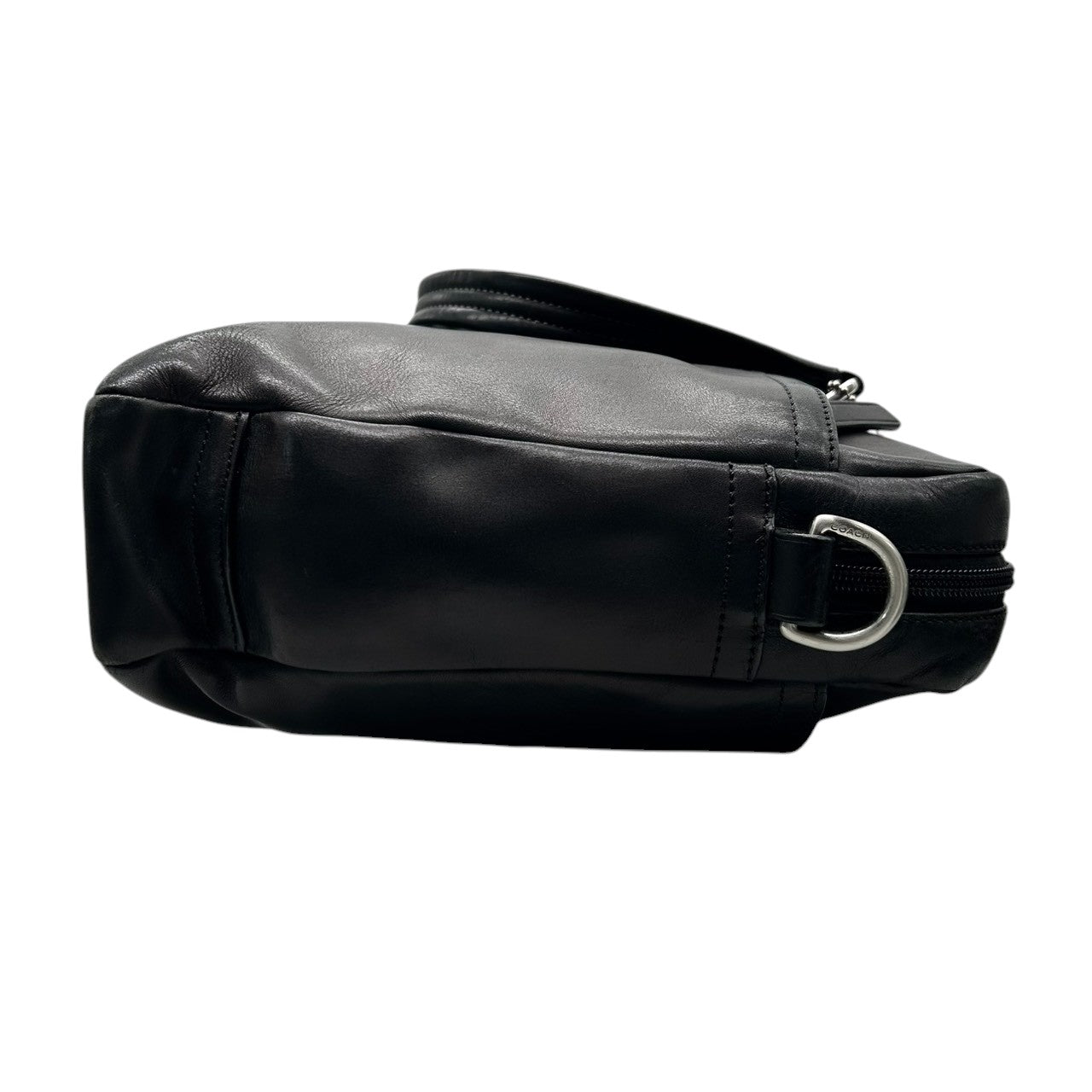 【極 美品】コーチ COACH ビジネスバッグ ブリーフケース 2WAY ショルダーバッグ レザー 本革 ブラック 黒 A4収納可 PC収納 大容量 書類鞄 メンズ 紳士 リクルート オフィス フォーマル シンプル チャーム付き 肩掛け 斜め掛け x2