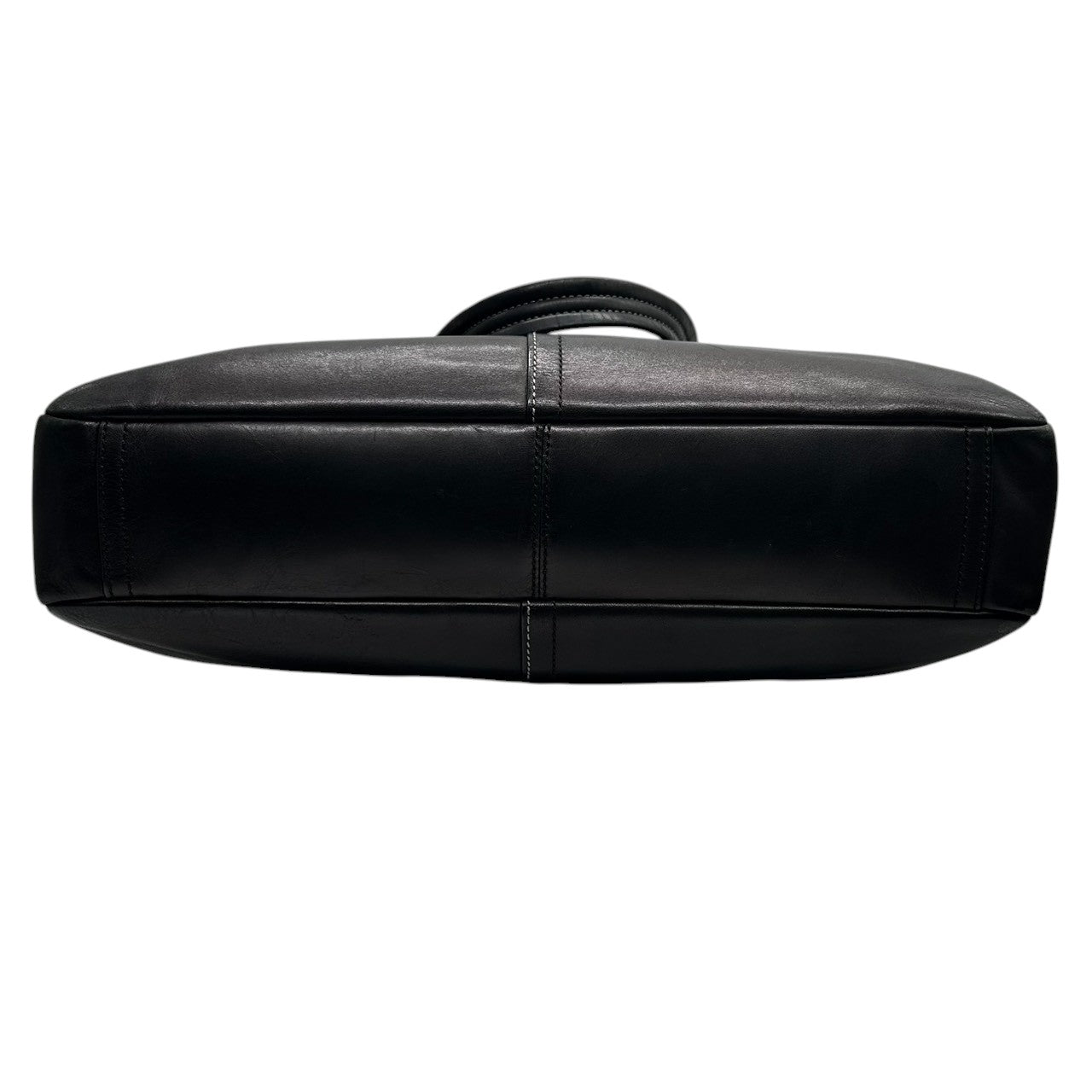 【極 美品】コーチ COACH ビジネスバッグ ブリーフケース 2WAY ショルダーバッグ レザー 本革 ブラック 黒 A4収納可 PC収納 大容量 書類鞄 メンズ 紳士 リクルート オフィス フォーマル シンプル チャーム付き 肩掛け 斜め掛け x2