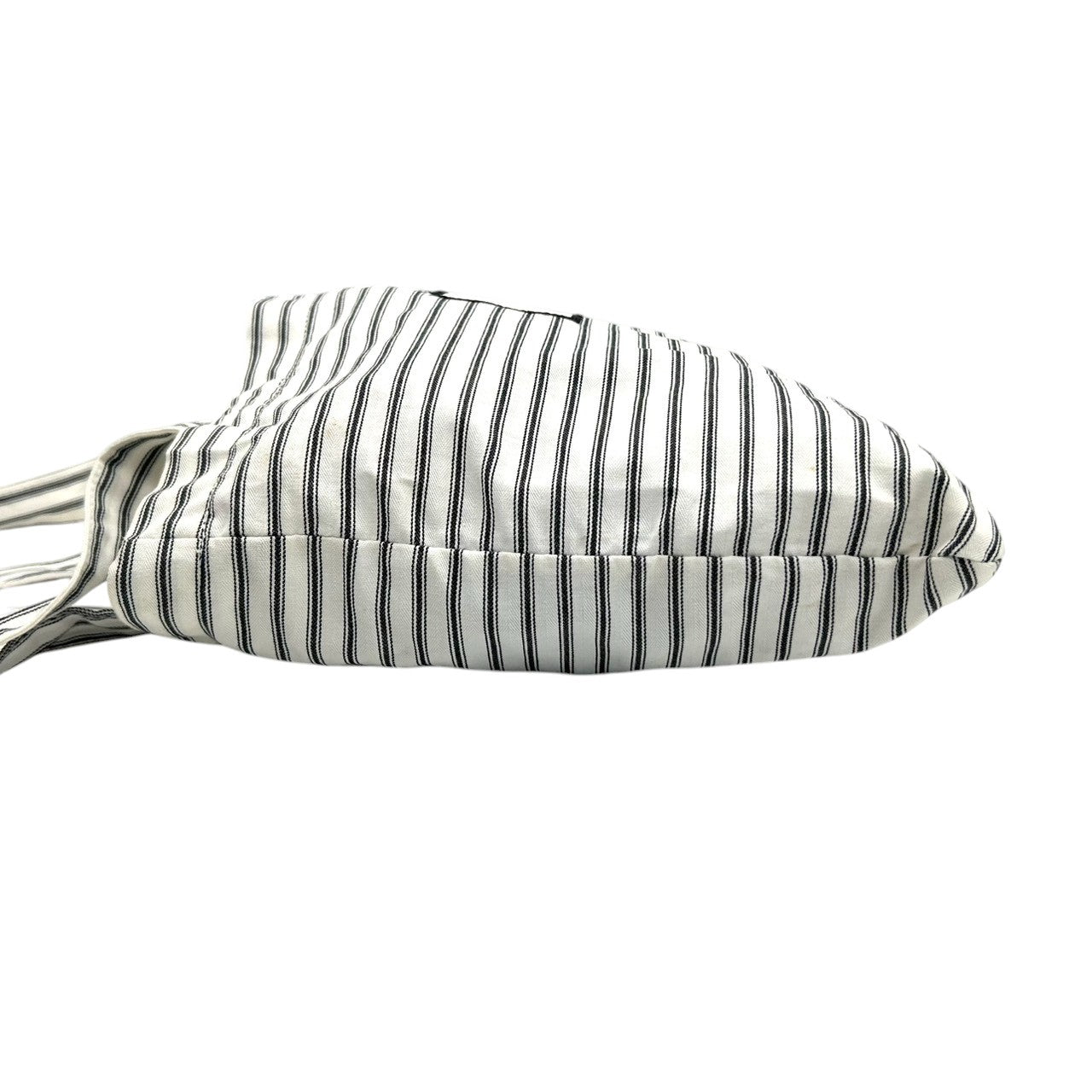 【美品】アニヤハインドマーチ ANYA HINDMARCH トートバッグ エコバッグ ショッピングバッグ 肩掛け A4収納可 キャンバス コットン ストライプ ボーダー アイボリー ブラック リボン ロゴ 刺繍 ロンドン レディース 軽量 薄型 スリム E8