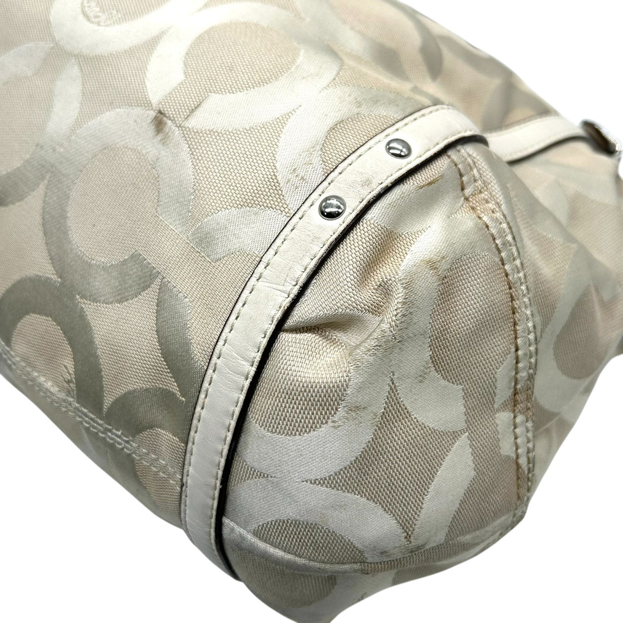 コーチ COACH アレクサンドラ 16233 マディソン オプアート トートバッグ ショルダーバッグ キャンバス レザー ベージュ アイボリー チェーン レディース 肩掛け ワンショルダー 大容量 エレガント ロゴ 鞄 カバン 通勤 通学 E8