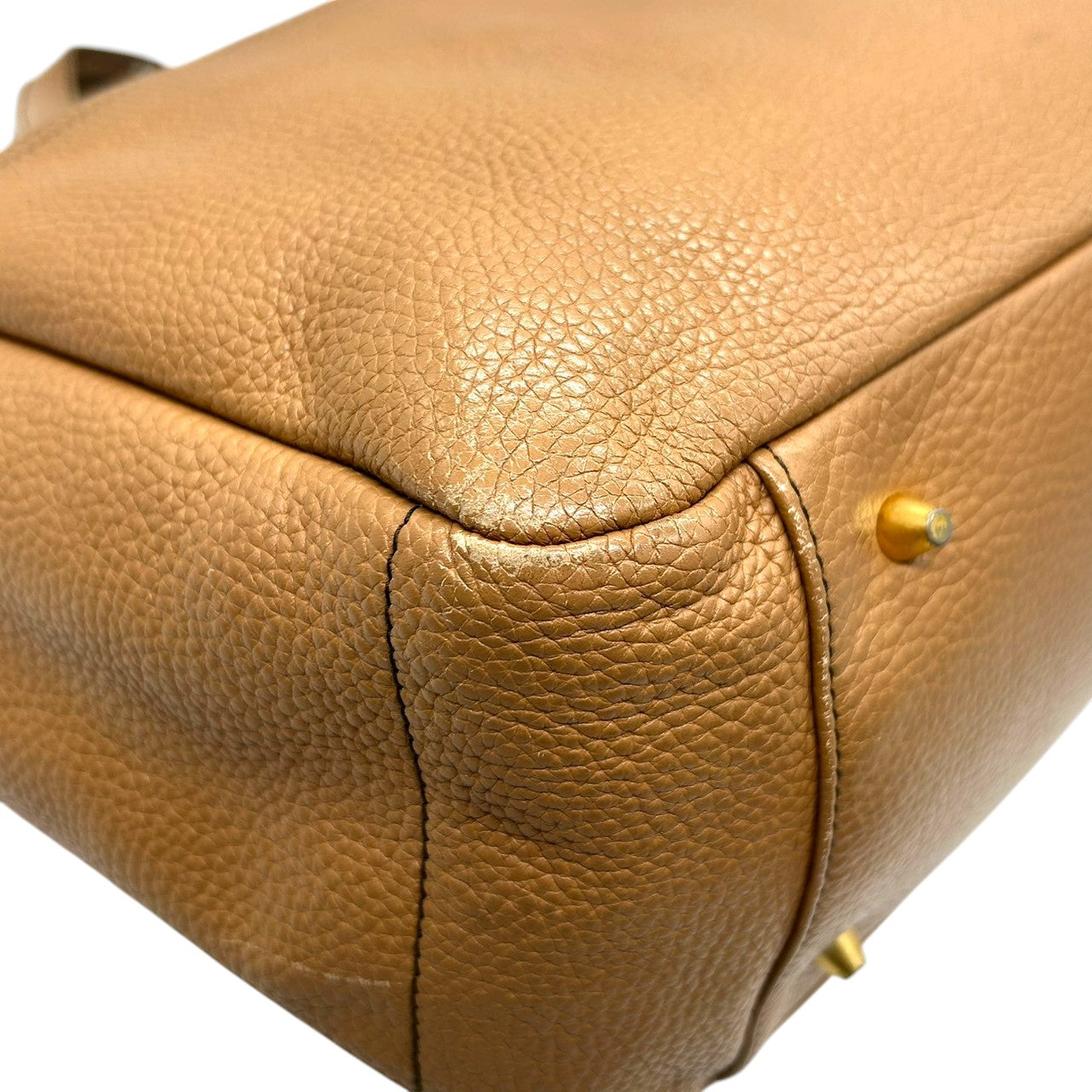 フルラ FURLA トートバッグ ハンドバッグ ショルダーバッグ 2WAY 斜め掛け可 レザー 本革 シボ革 ベージュ キャメル ライトブラウン シンプル ゴールド金具 ロゴ レディース 肩掛け クロスボディ 大容量 通勤 通学 鞄 カバン s99