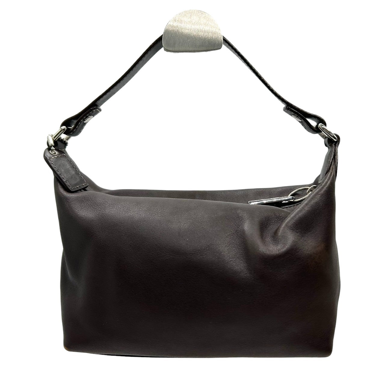 美品 コーチ COACH レザー ハンドバッグ アクセサリーポーチ ミニバッグ 本革 ダークブラウン こげ茶 エンボスロゴ ステッチ レディース ポーチ バニティ 化粧ポーチ サブバッグ シンプル 上品 軽量 お出かけ 鞄 カバン s85