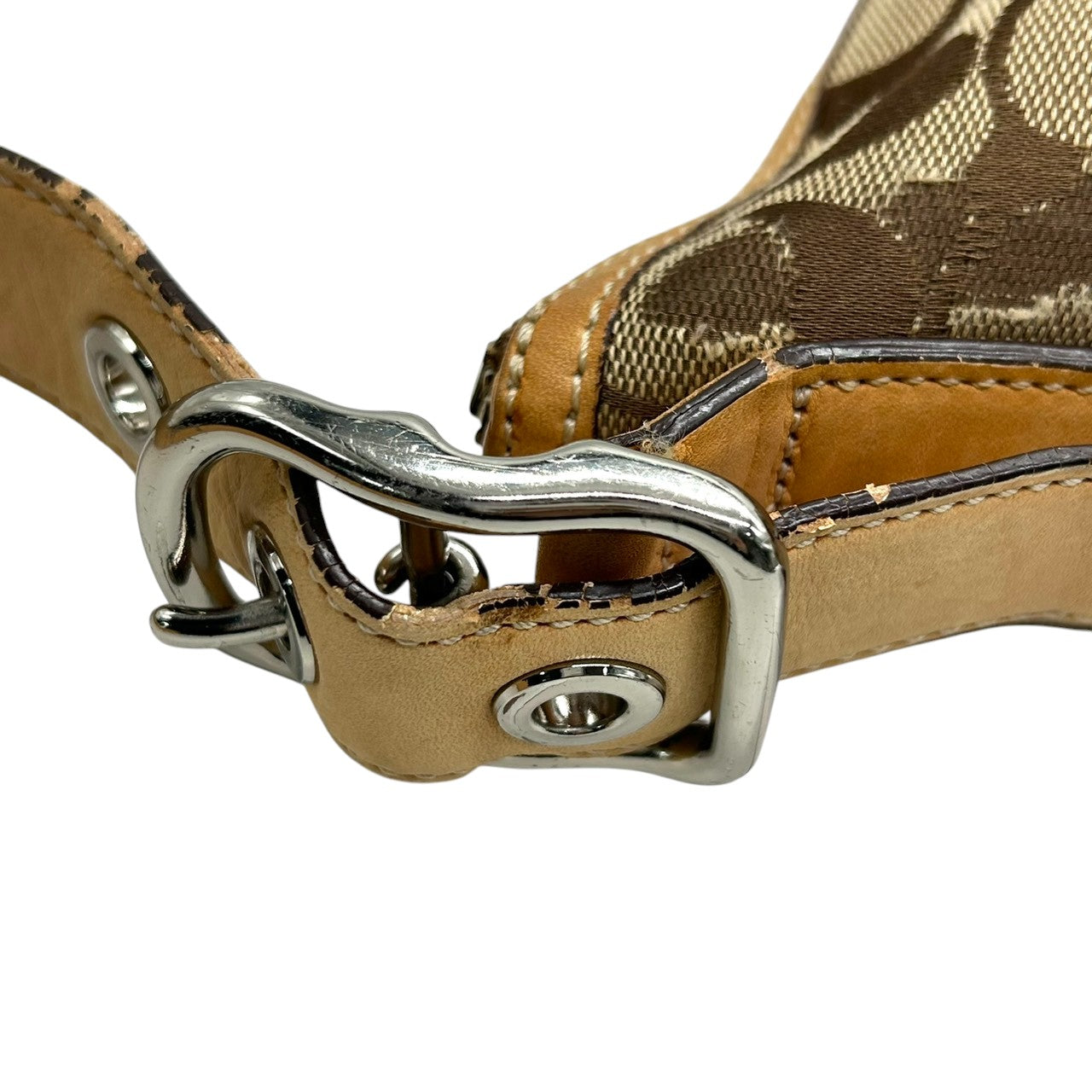 コーチ COACH シグネチャー ショルダーバッグ 9362 斜め掛け可 クロスボディ キャンバス レザー 本革 ベージュ ブラウン 茶 タッセル チャーム付 レディース 肩掛け ポシェット カジュアル 軽量 旅行 鞄 カバン s85