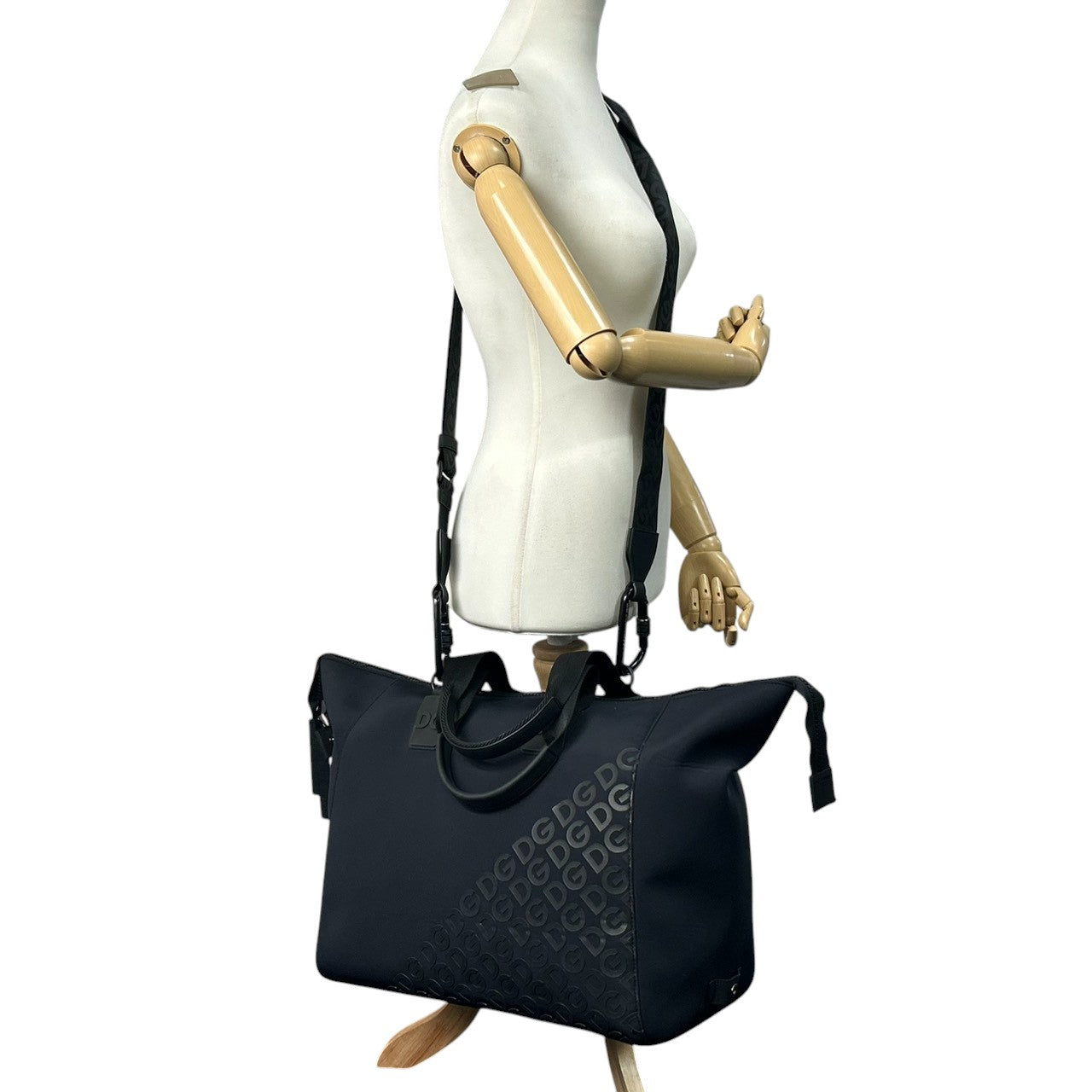 美品 ドルチェアンドガッバーナ Dolce & Gabbana トートバッグ ボストンバッグ 2WAY 斜め掛け可 ナイロン ブラック 黒 DGロゴ ラバーロゴ 大容量 旅行 トラベル ジム メンズ ユニセックス 肩掛け 鞄 カバン X3