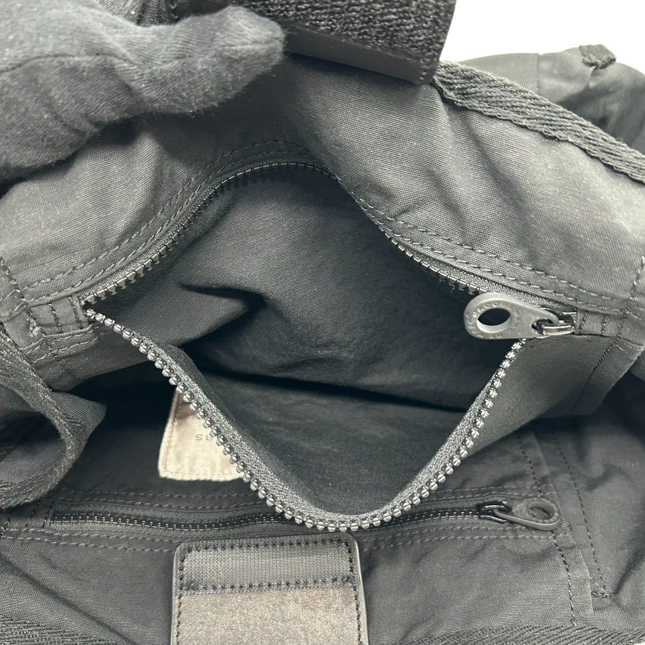 美品 マークバイマークジェイコブス STANDARD SUPPLY トートバッグ ハンドバッグ キャンバス ブラック 黒 ビッグロゴ 軽量 大容量 A4収納可 マザーズバッグ 旅行 ジム ユニセックス 肩掛け レディース メンズ 鞄 カバン X