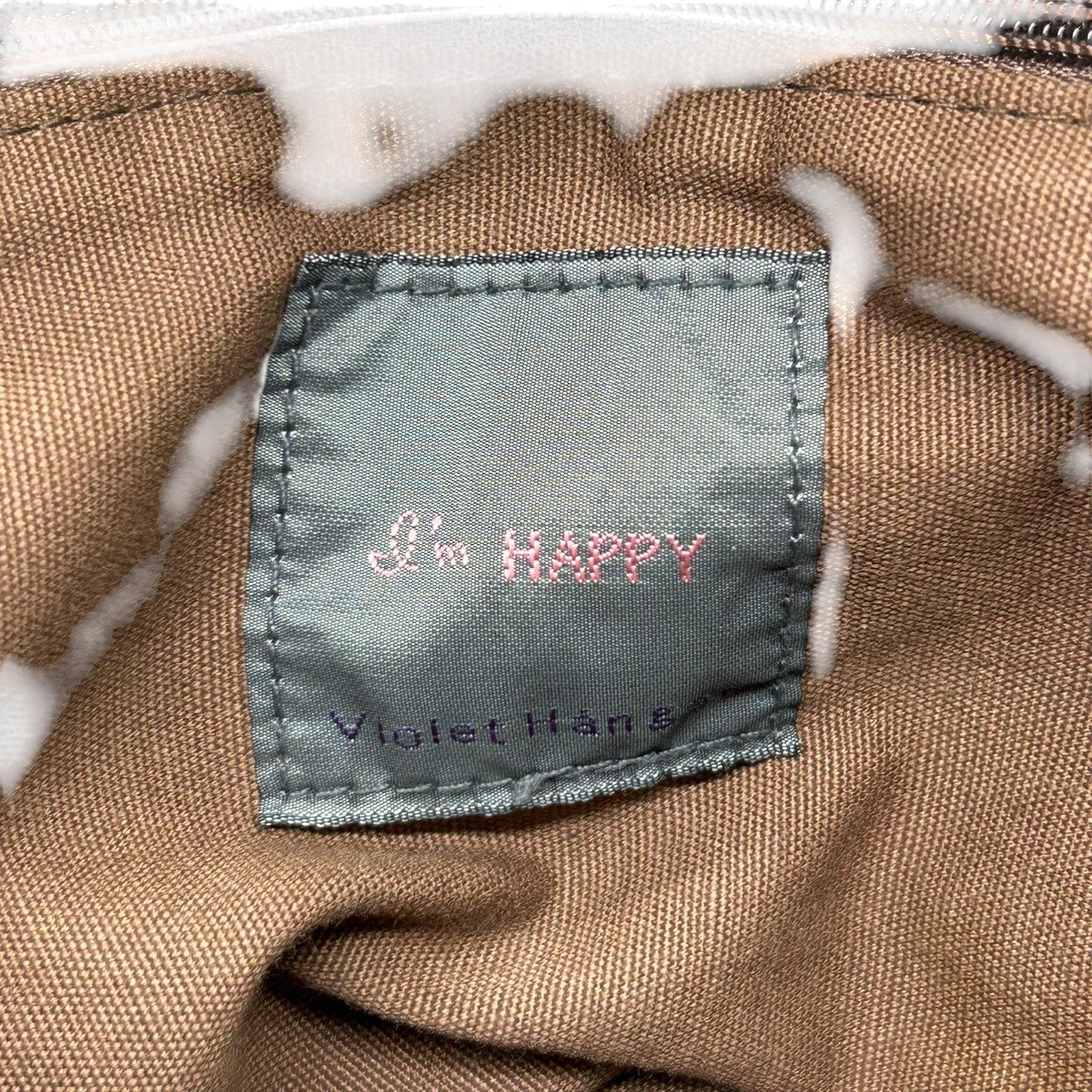 バイオレットハンガー Violet Hanger ハンドバッグ トートバッグ レザー 本革 ブラウン 茶 ゴールド金具 プレートチャーム付 スタッズ Dリング レディース マチ広 収納力 廃盤 希少 レア レトロ ビンテージ調 鞄 カバン s46