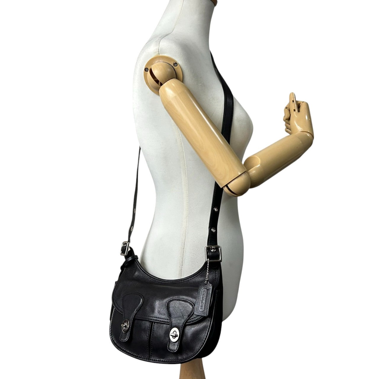 美品 コーチ COACH レガシー アーカイバル ランブラー 19925 ショルダーバッグ 斜め掛け可 レザー 本革 ダブルターンロック タッセル フリンジ 黒 ブラック オールドコーチ Y2K 00s vintage archive s46