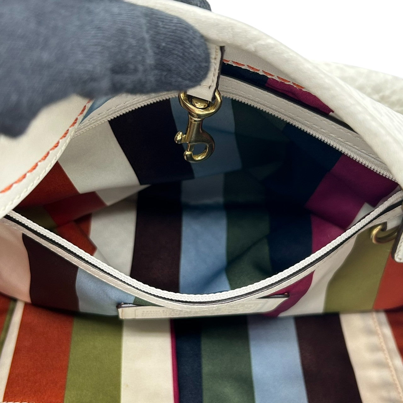 美品 コーチ COACH エルゴ 11615 トートバッグ ショルダーバッグ レザー 本革 ホワイト 白 アイボリー レガシーストライプ 裏地 肩掛け ワンショルダー 軽量 シボ革 上品 レディース 鞄 カバン 通勤 通学 s46