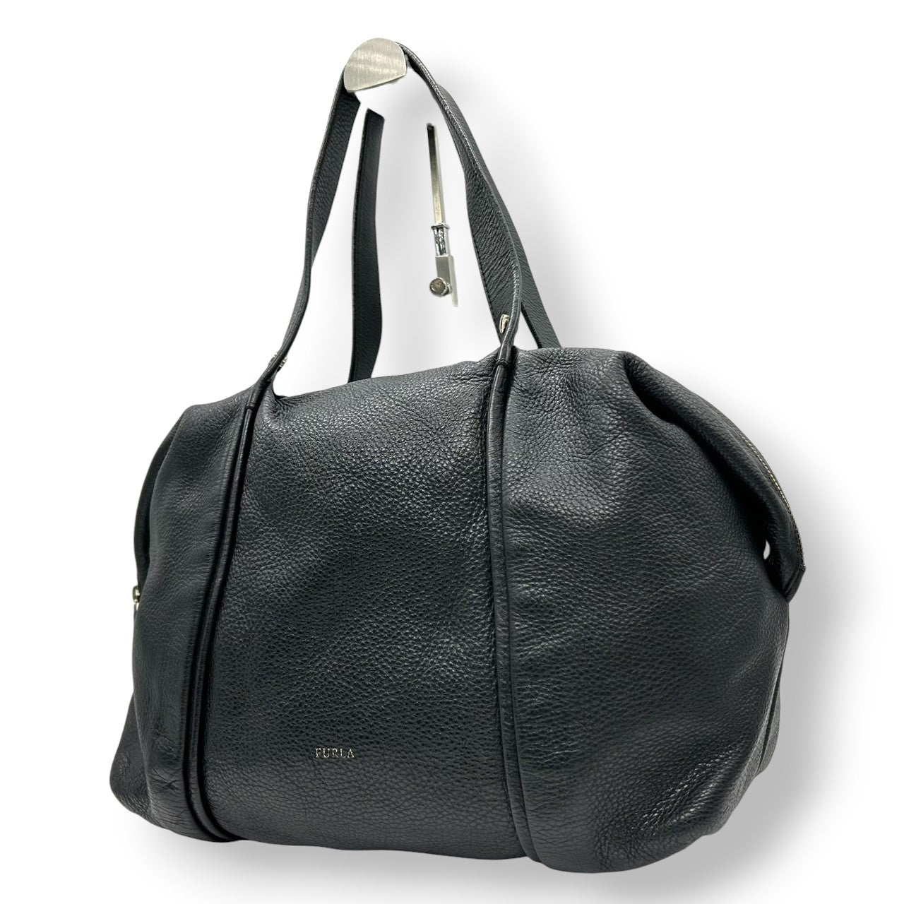 フルラ FURLA レザー ハンドバッグ トートバッグ ショルダーバッグ 本革 シボ革 シュリンクレザー ブラック 黒 シルバー金具 ロゴ シンプル ベーシック レディース 肩掛け マチ広 収納力 鞄 カバン 通勤 通学 s38