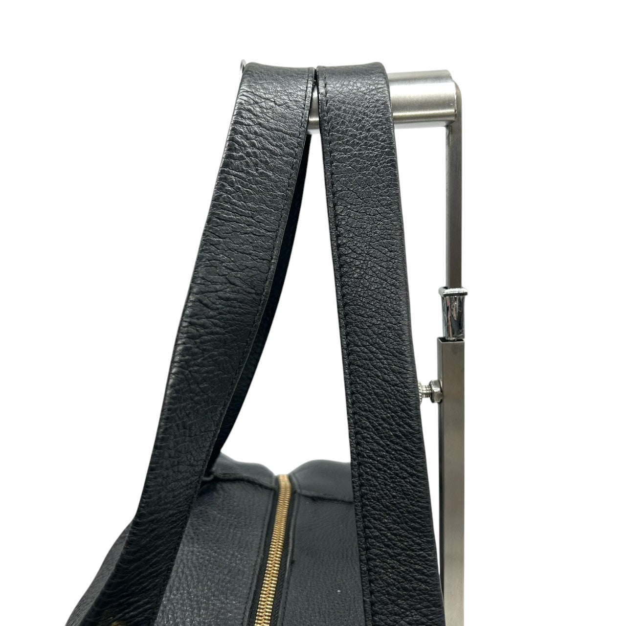 フルラ FURLA レザー ハンドバッグ トートバッグ ショルダーバッグ 本革 シボ革 シュリンクレザー ブラック 黒 シルバー金具 ロゴ シンプル ベーシック レディース 肩掛け マチ広 収納力 鞄 カバン 通勤 通学 s38