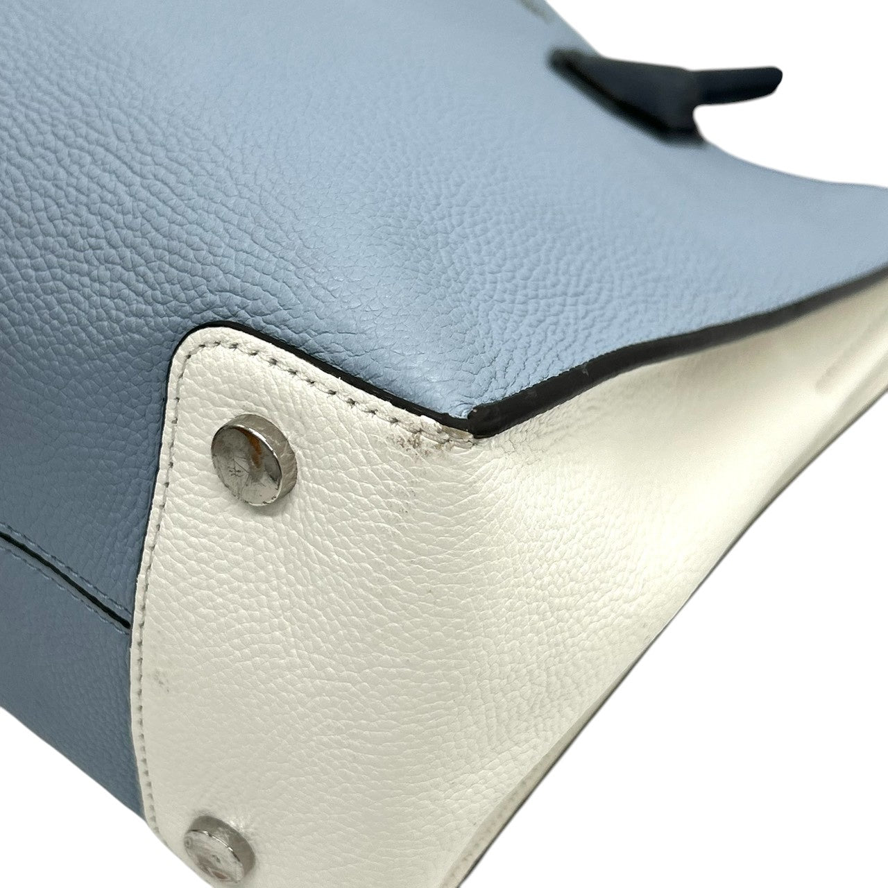 マイケルコース MICHAEL KORS マーサー Mercer トートバッグ ハンドバッグ レザー 本革 ペブルドレザー ライトブルー 水色 ホワイト 白 パドロック チャーム付 自立可 レディース 鞄 カバン 通勤 通学 s52