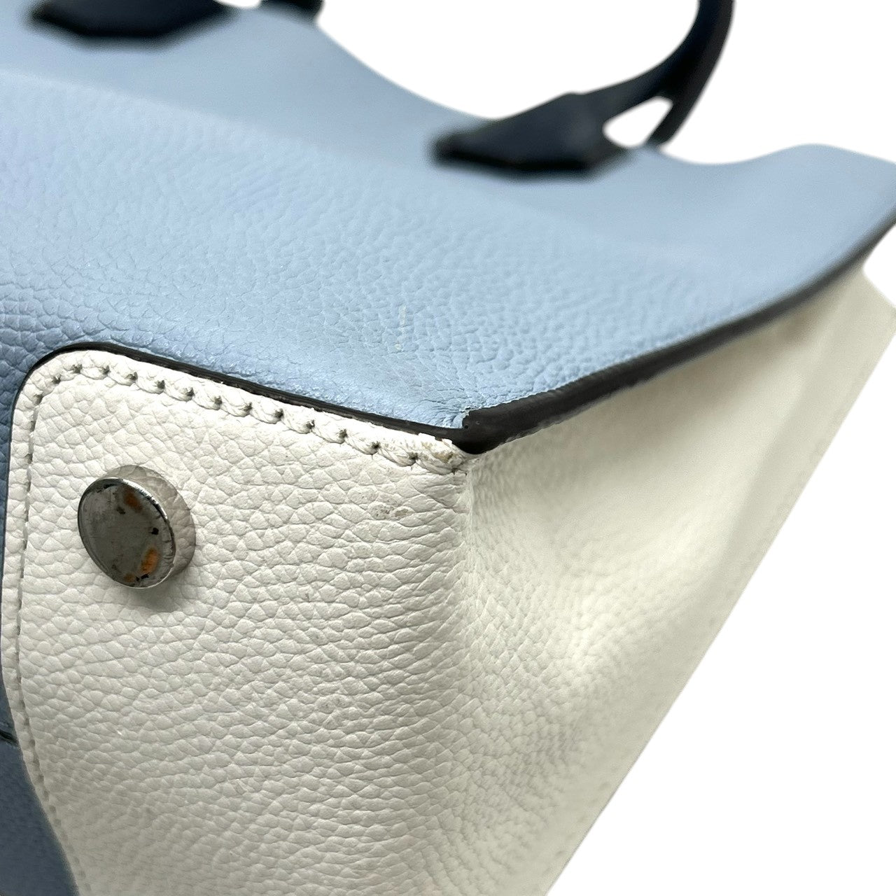 マイケルコース MICHAEL KORS マーサー Mercer トートバッグ ハンドバッグ レザー 本革 ペブルドレザー ライトブルー 水色 ホワイト 白 パドロック チャーム付 自立可 レディース 鞄 カバン 通勤 通学 s52