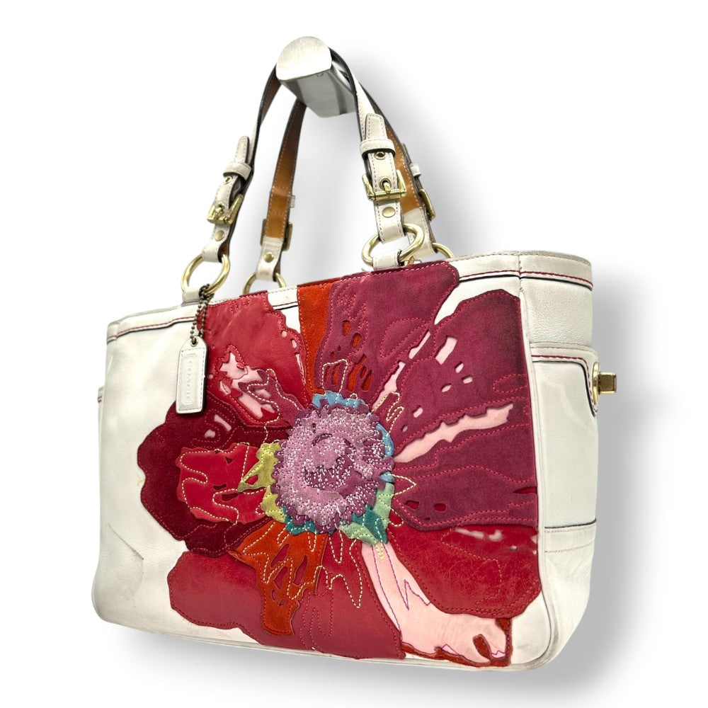 コーチ COACH トートバッグ ワンショルダー ハンプトンズ ウィークエンド パッチワーク フラワー 花柄 アップリケ レザー スエード ホワイト マルチカラー 10509 レディース 希少 レア ヴィンテージ s74