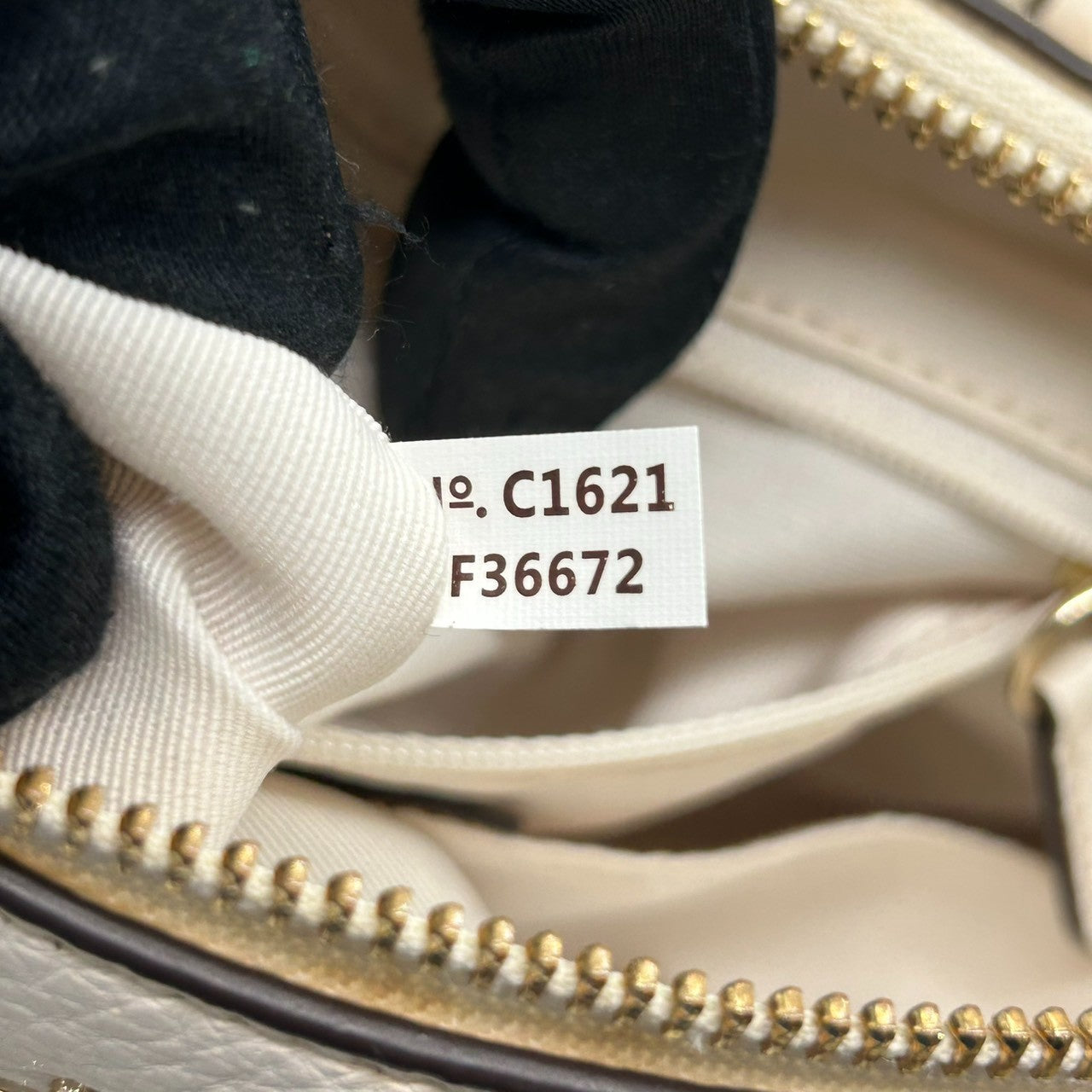 【美品】コーチ COACH ベネット ミニサッチェル 2WAY ハンドバッグ ショルダーバッグ 斜め掛け可 ミニボストン ペブルレザー 本革 オフホワイト 白 F36672 レディース エレガント フェミニン s12