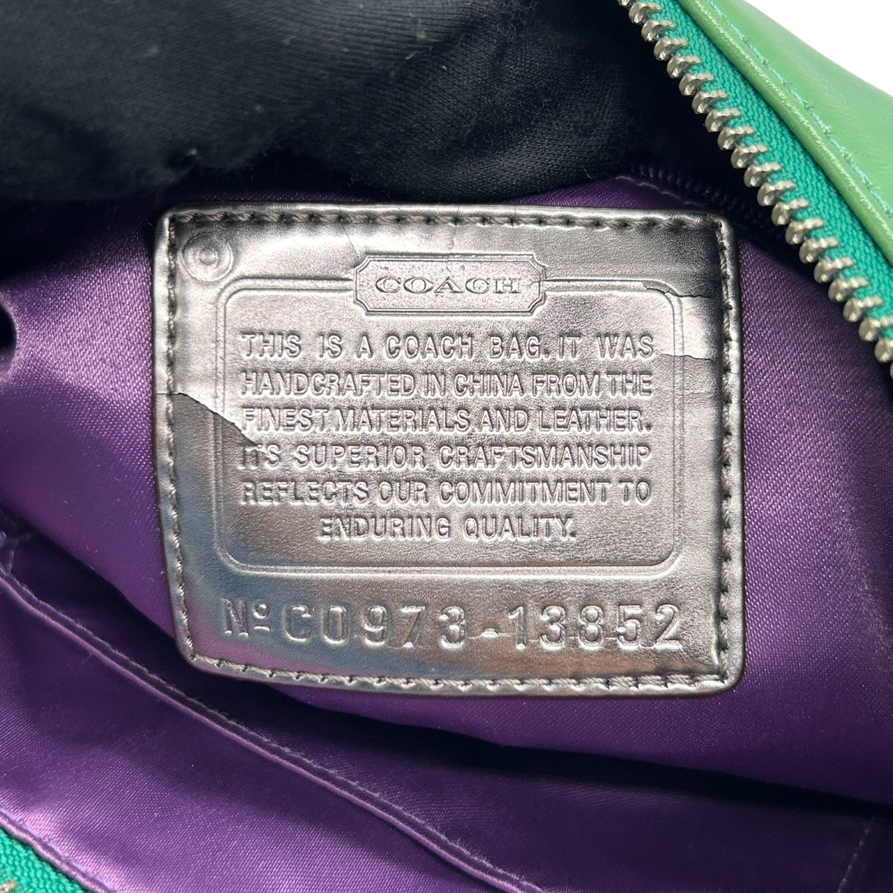 コーチ COACH ポピー パテントレザー 2WAY ショルダーバッグ ワンショルダー ハンドバッグ 13852 エナメル グリーン ラメ チャーム付き 斜め掛け可 レディース ポップ 個性的 s12