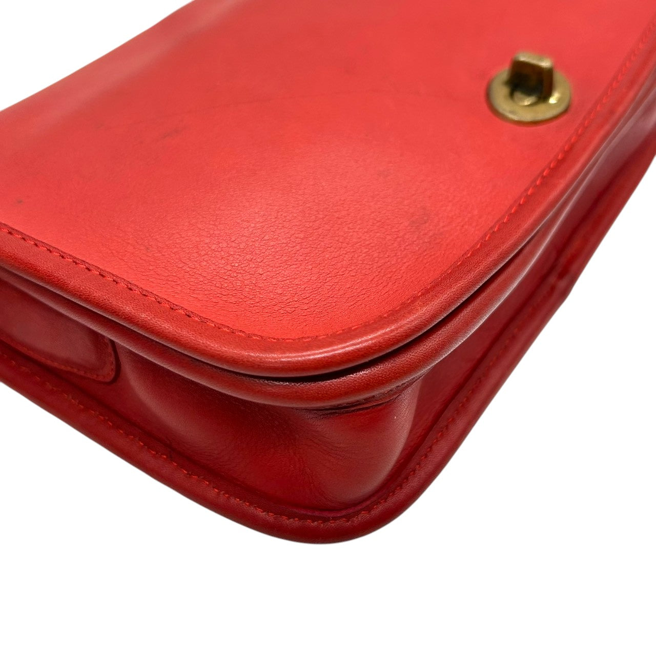 美品 希少 オールドコーチ OLD COACH 6866 USA製 ショルダーバッグ ポシェット クラッチバッグ 2WAY 斜め掛け可 グラブタンレザー 本革 レッド 赤 ターンロック ビンテージ クラシック レトロ レディース 鞄 s12